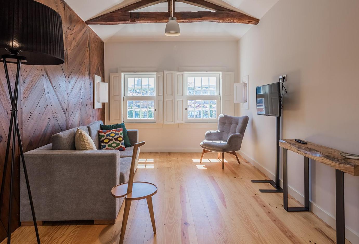 Deluxe Apartment thumbnail 5