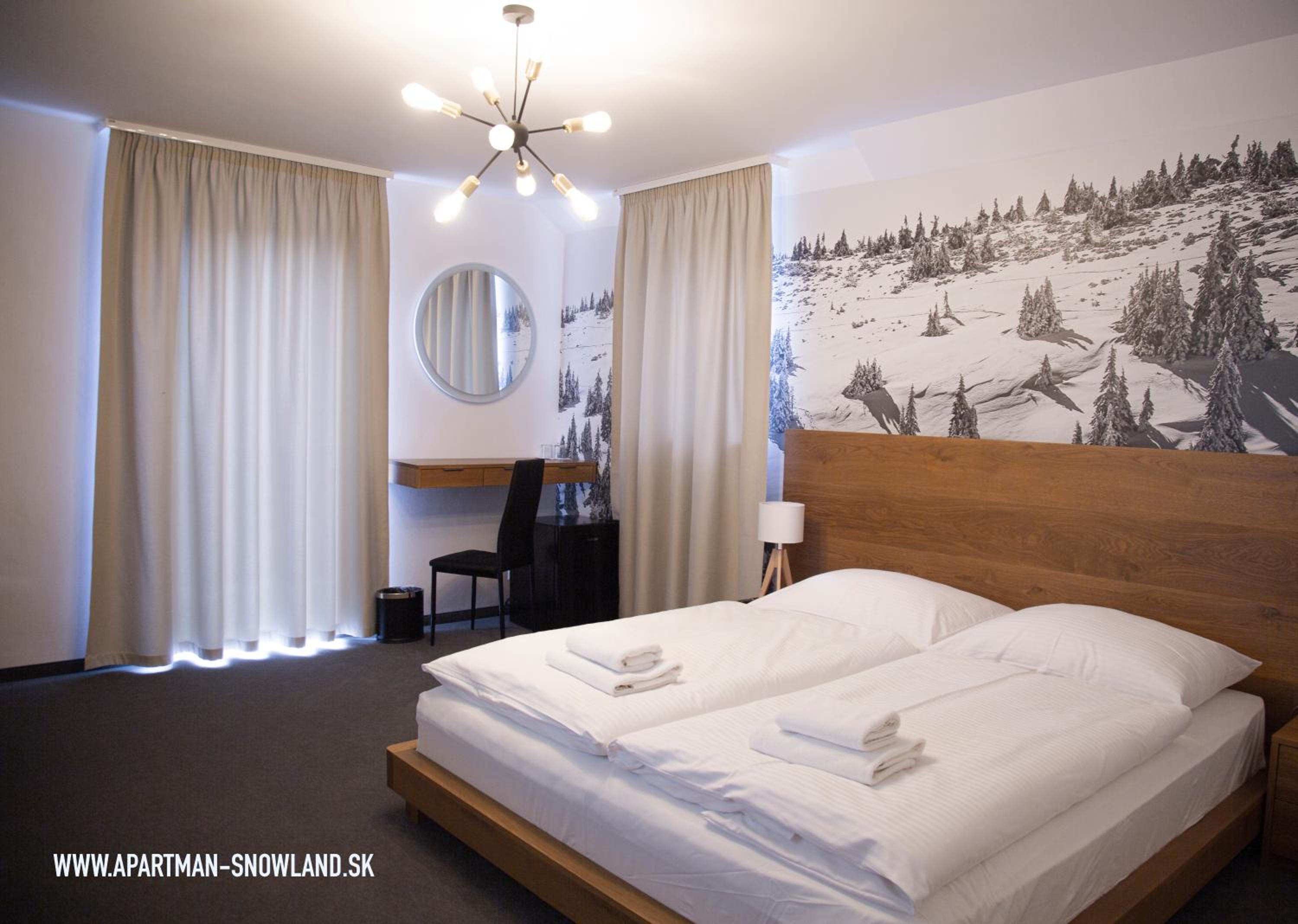 One-Bedroom Apartment with Terrace photo 1