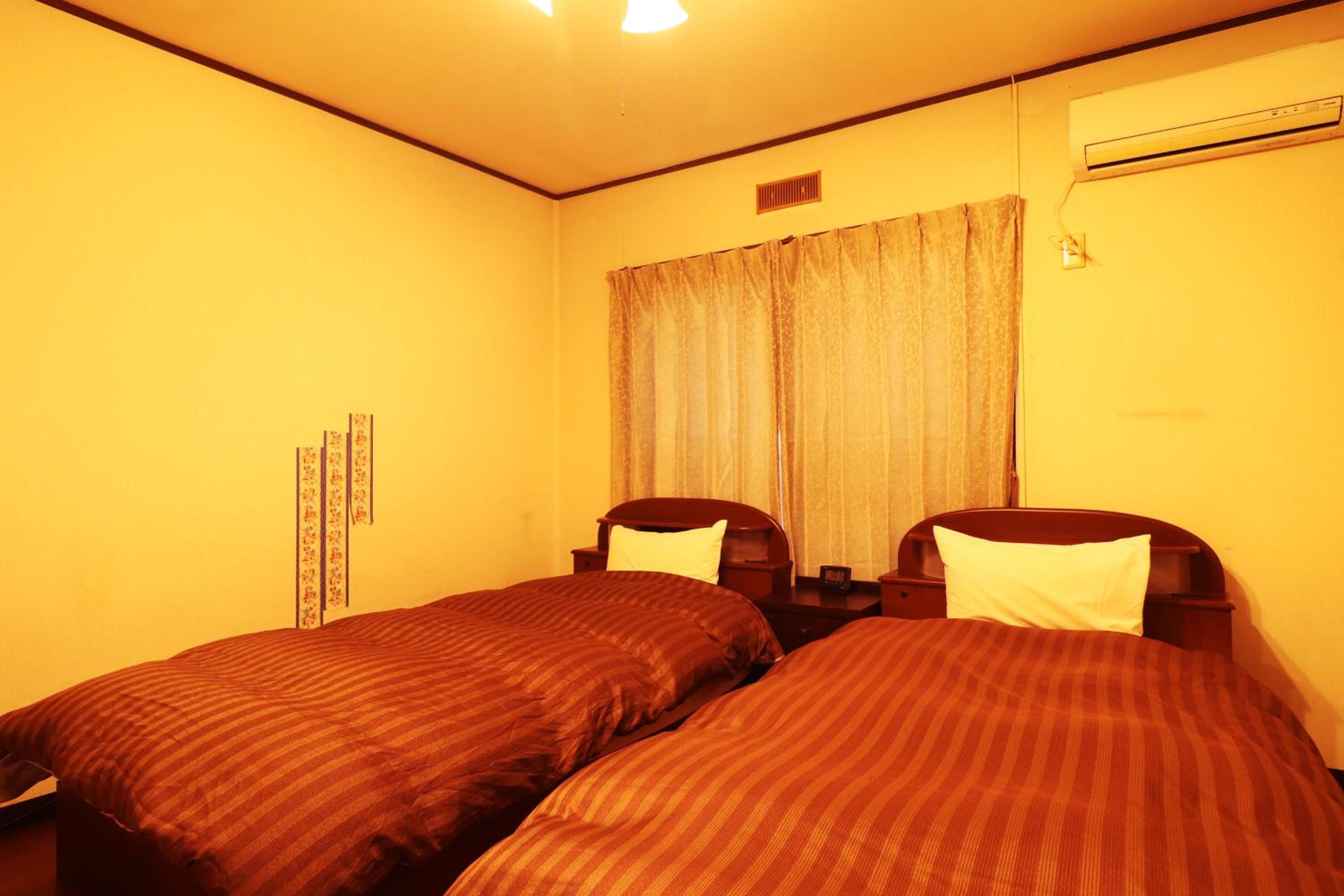 Twin Room with Shared Bathroom