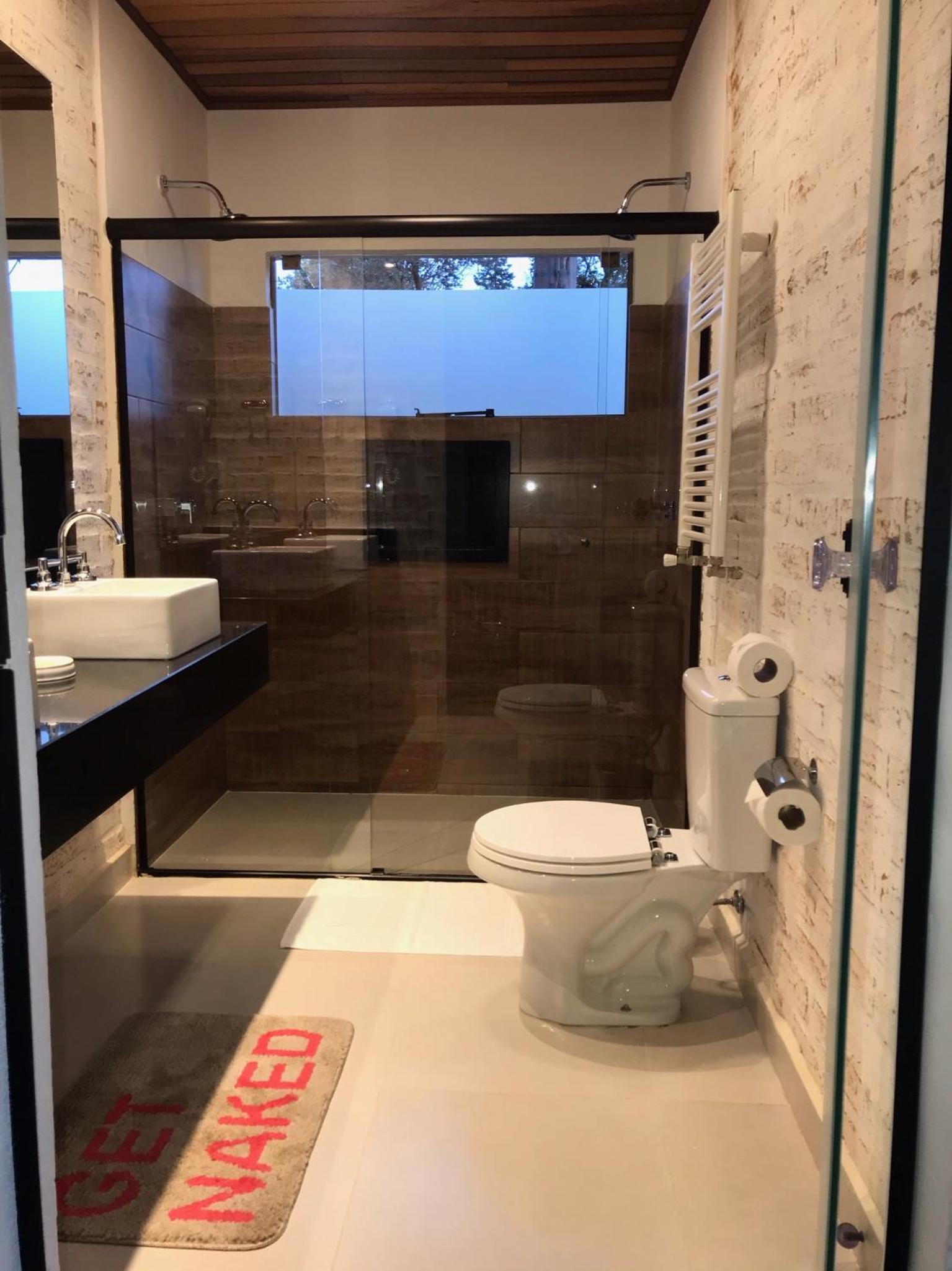 Deluxe King Suite photo 3
