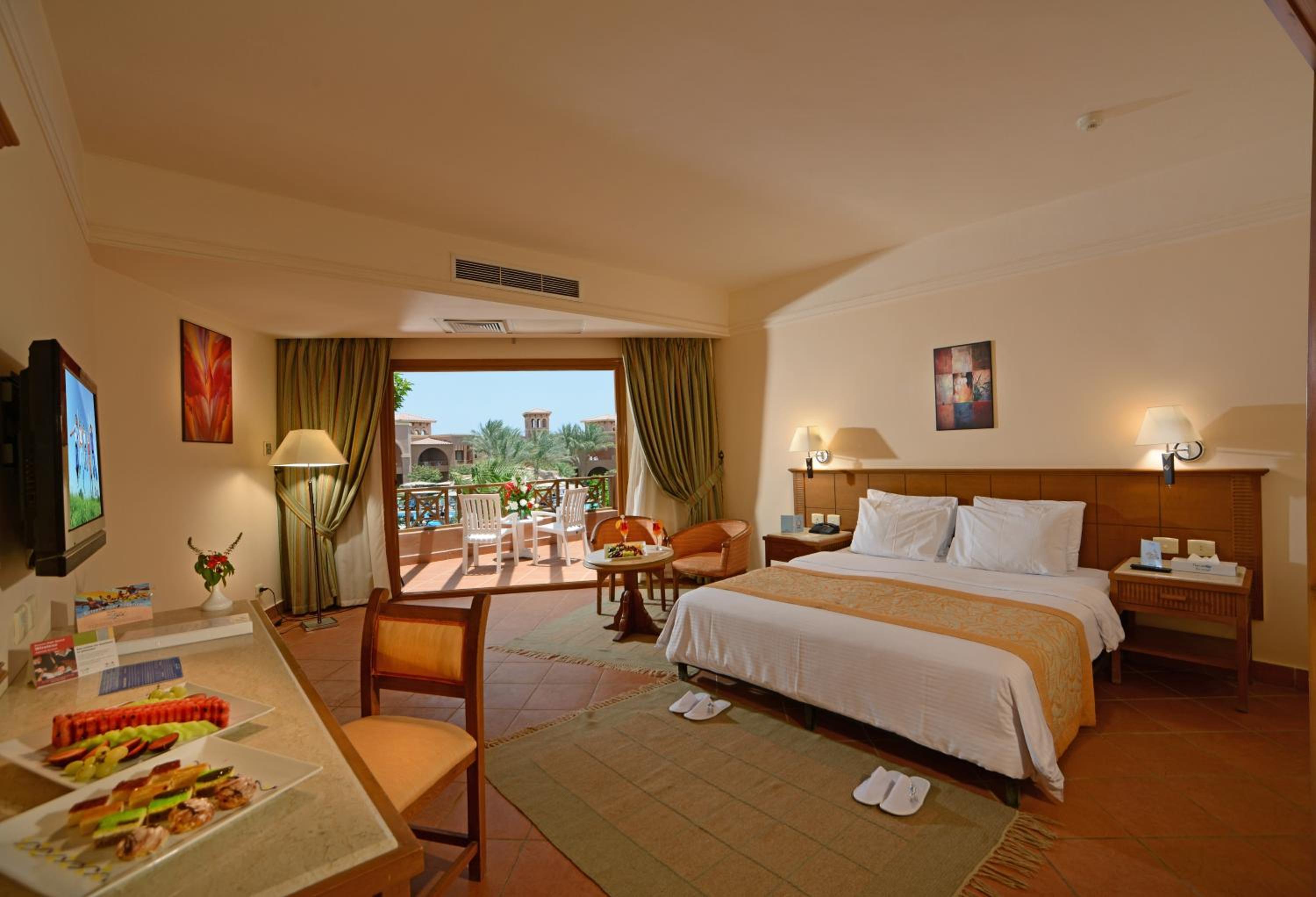 Family Room with Garden View (3 Adults +1 Child) Egyptians & Residents only