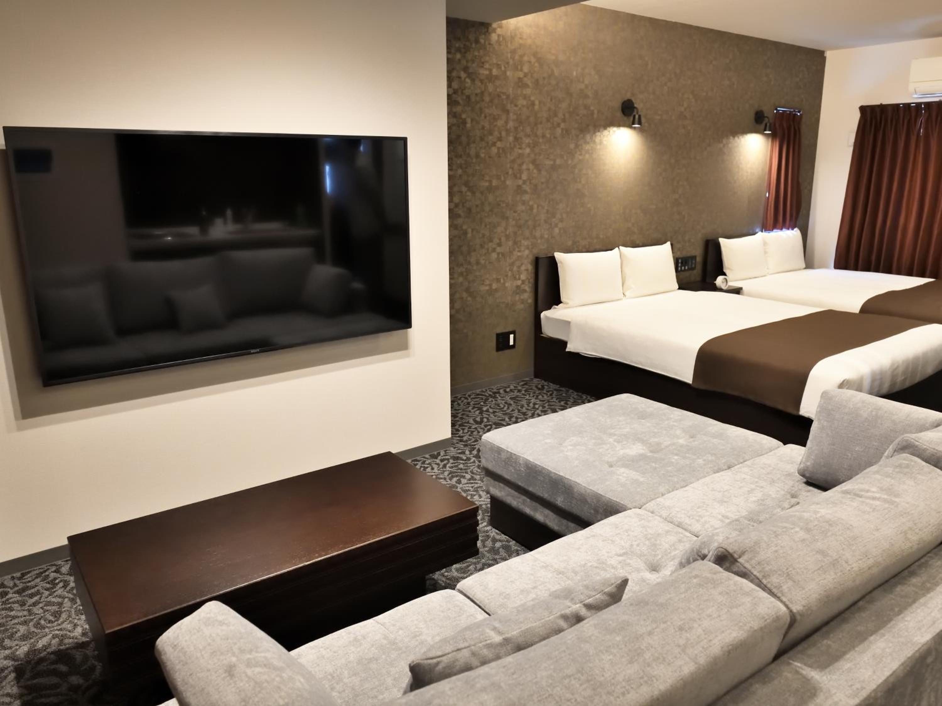 Suite with Terrace - Photo 1