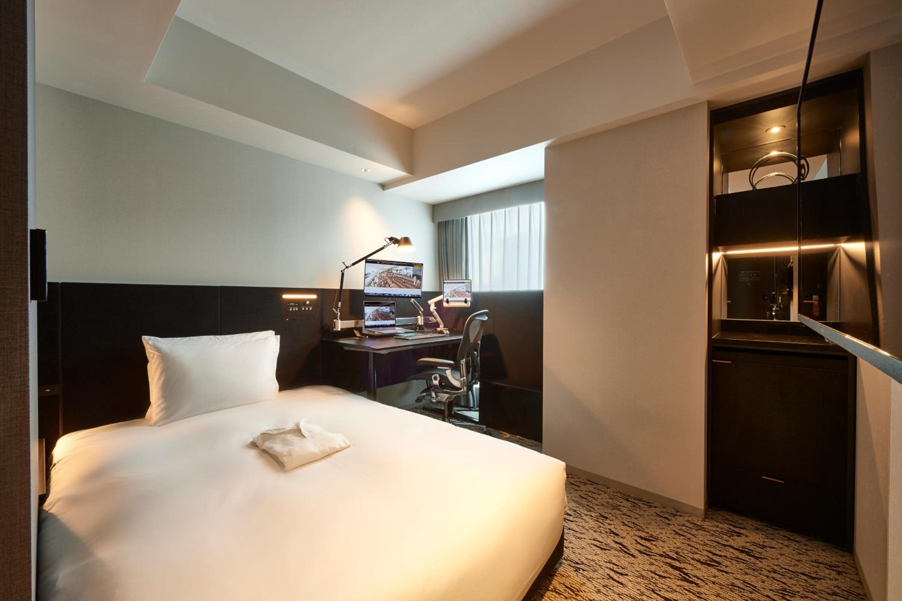 Standard Single Room with Shower - Non-Smoking