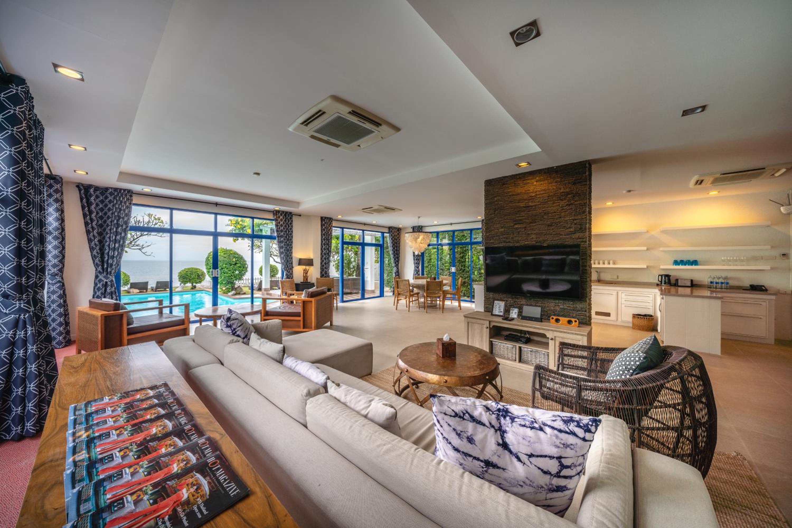 4BR Beachfront Pool Villa