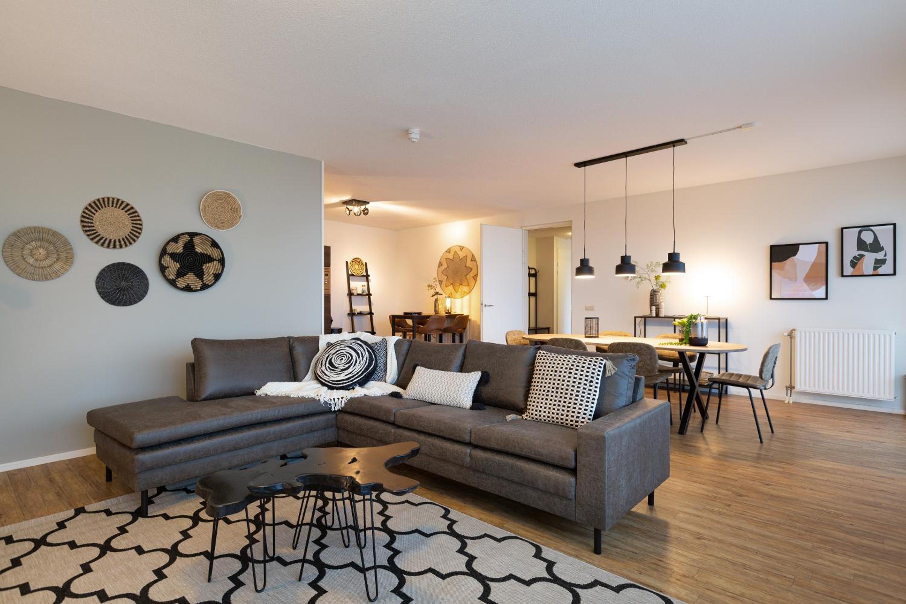 Three-Bedroom Apartment photo 1