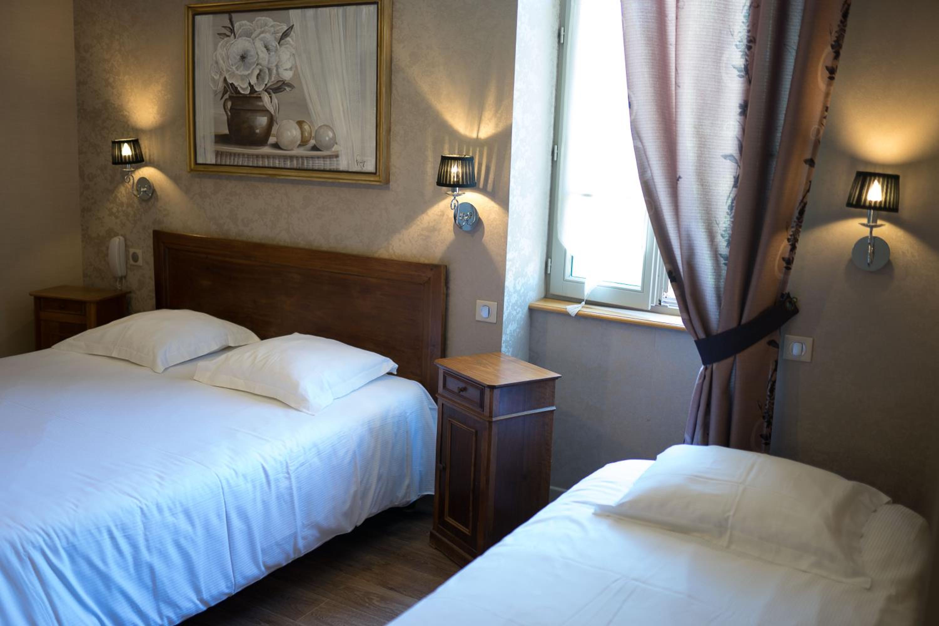 Large Double Room photo 2