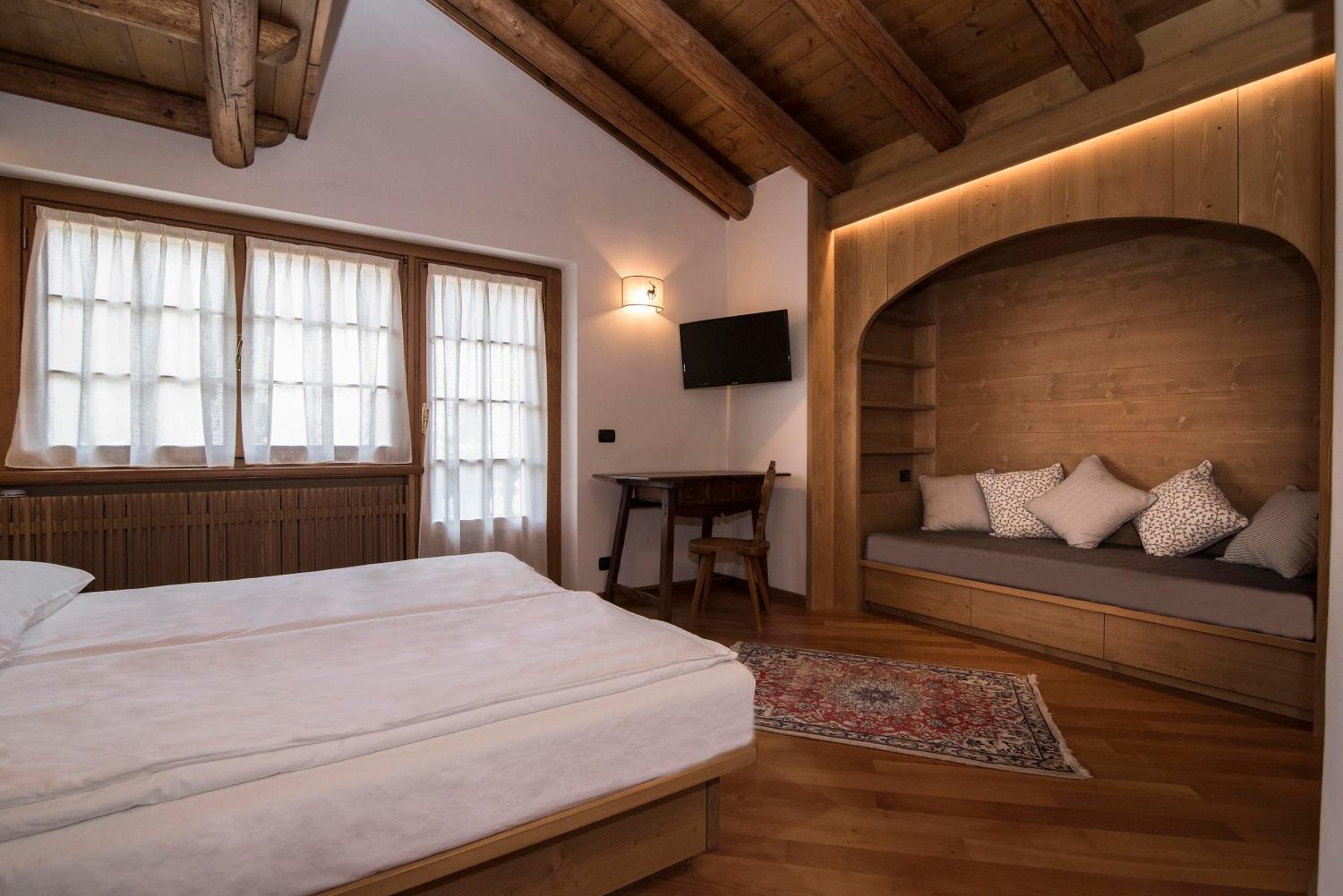 Deluxe Triple Room - Photo 3