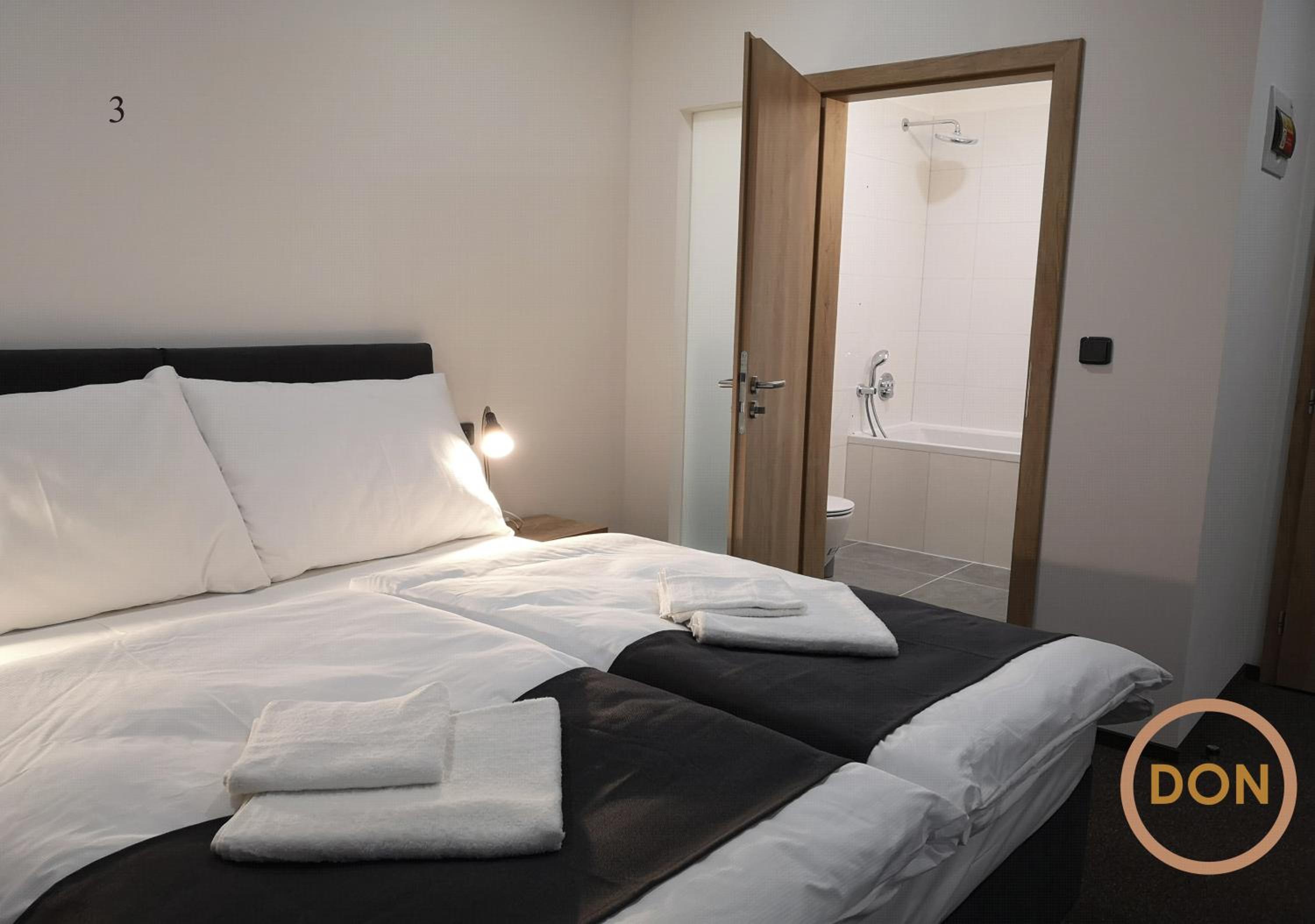 Deluxe Double Room photo 2