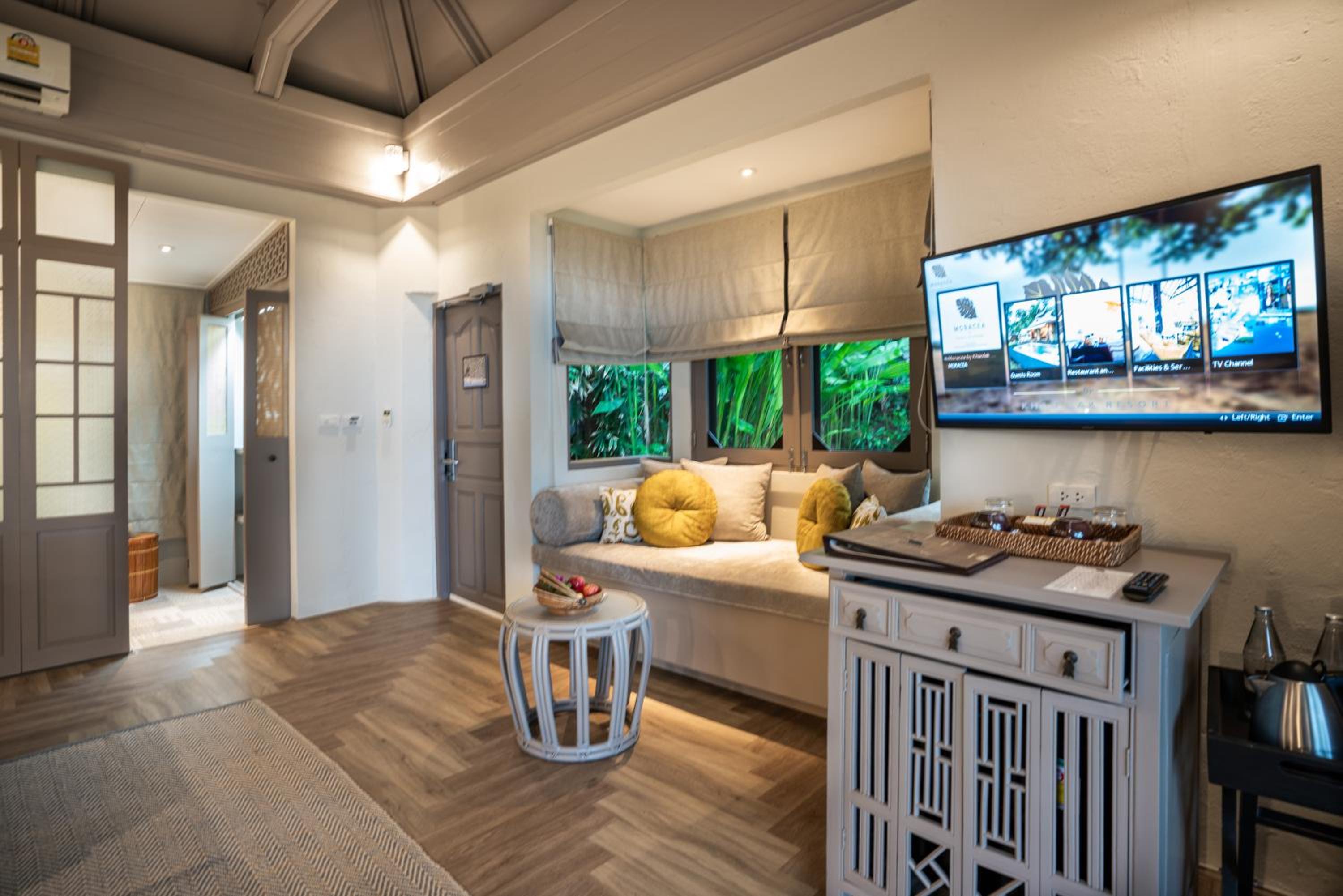 Deluxe Bungalow - Photo 3