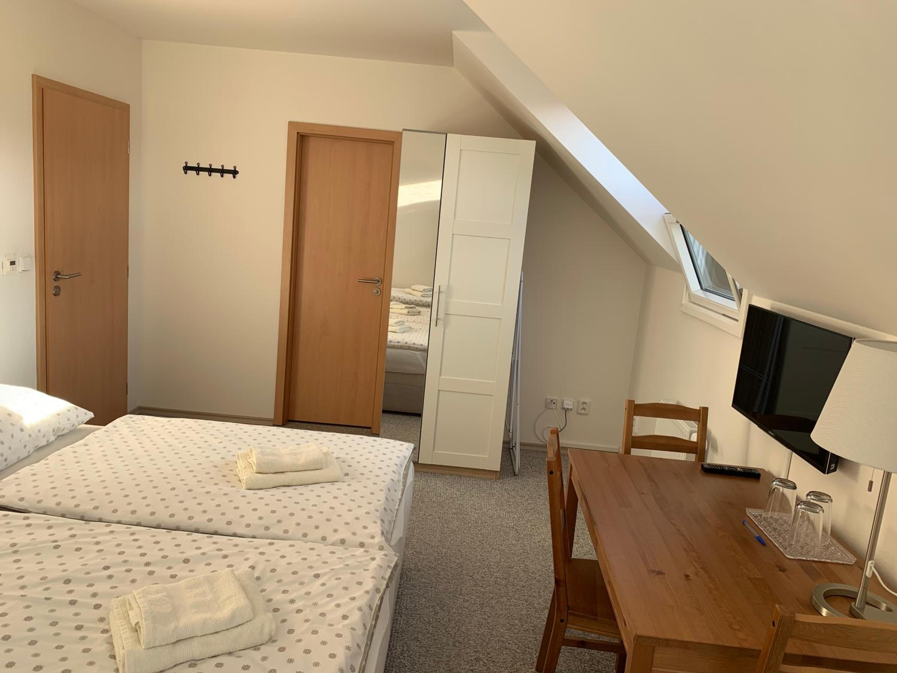 Triple Room photo 3