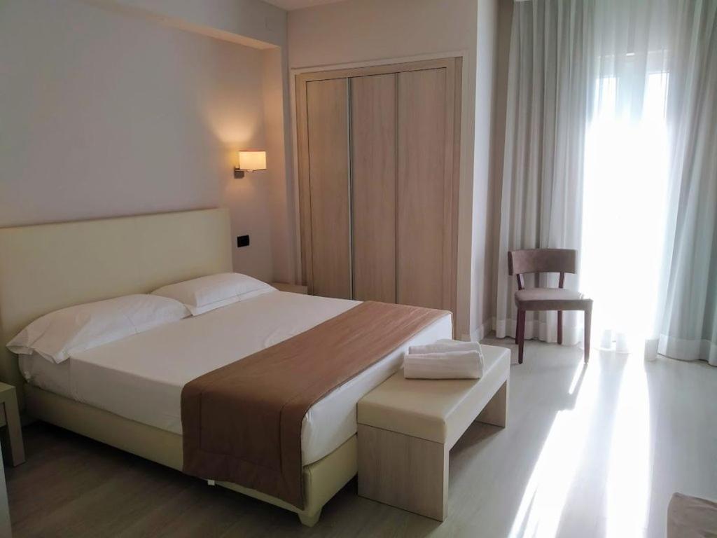 Superior Triple Room - Photo 7