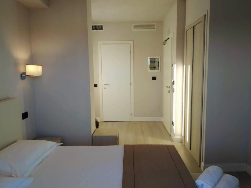 Deluxe Double Room - Photo 5