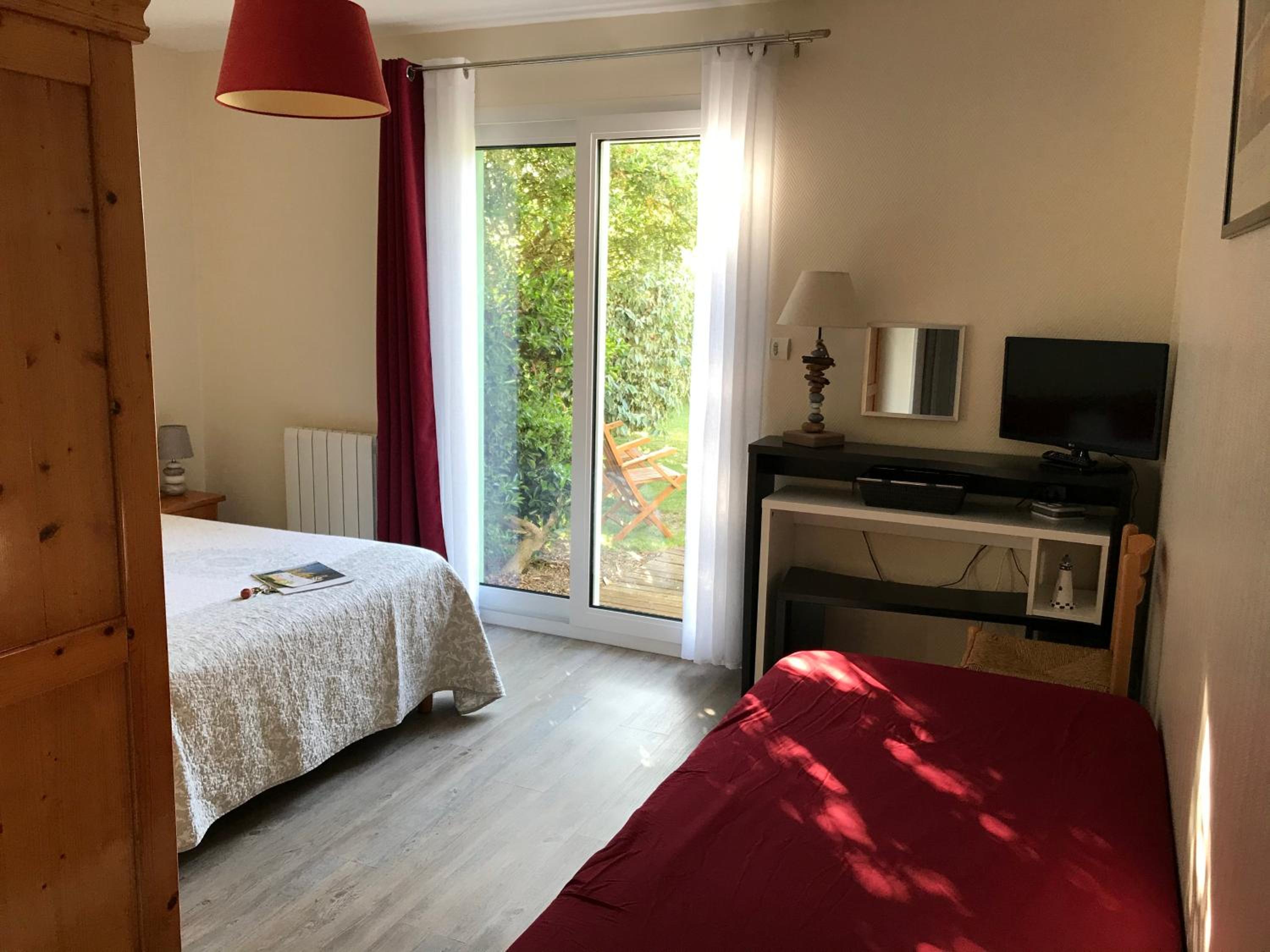 Triple Room with Garden View photo 3