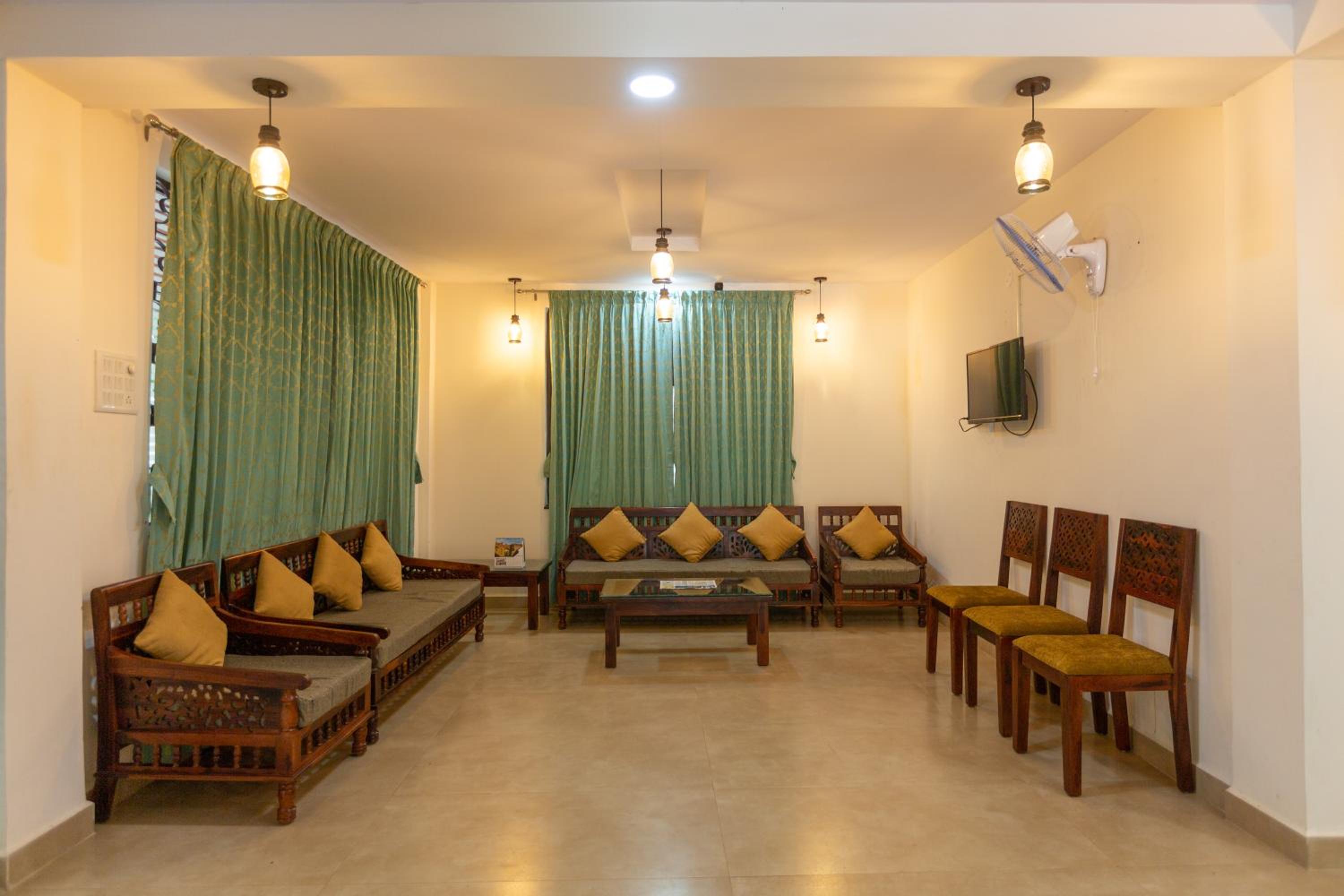 Deluxe Suite