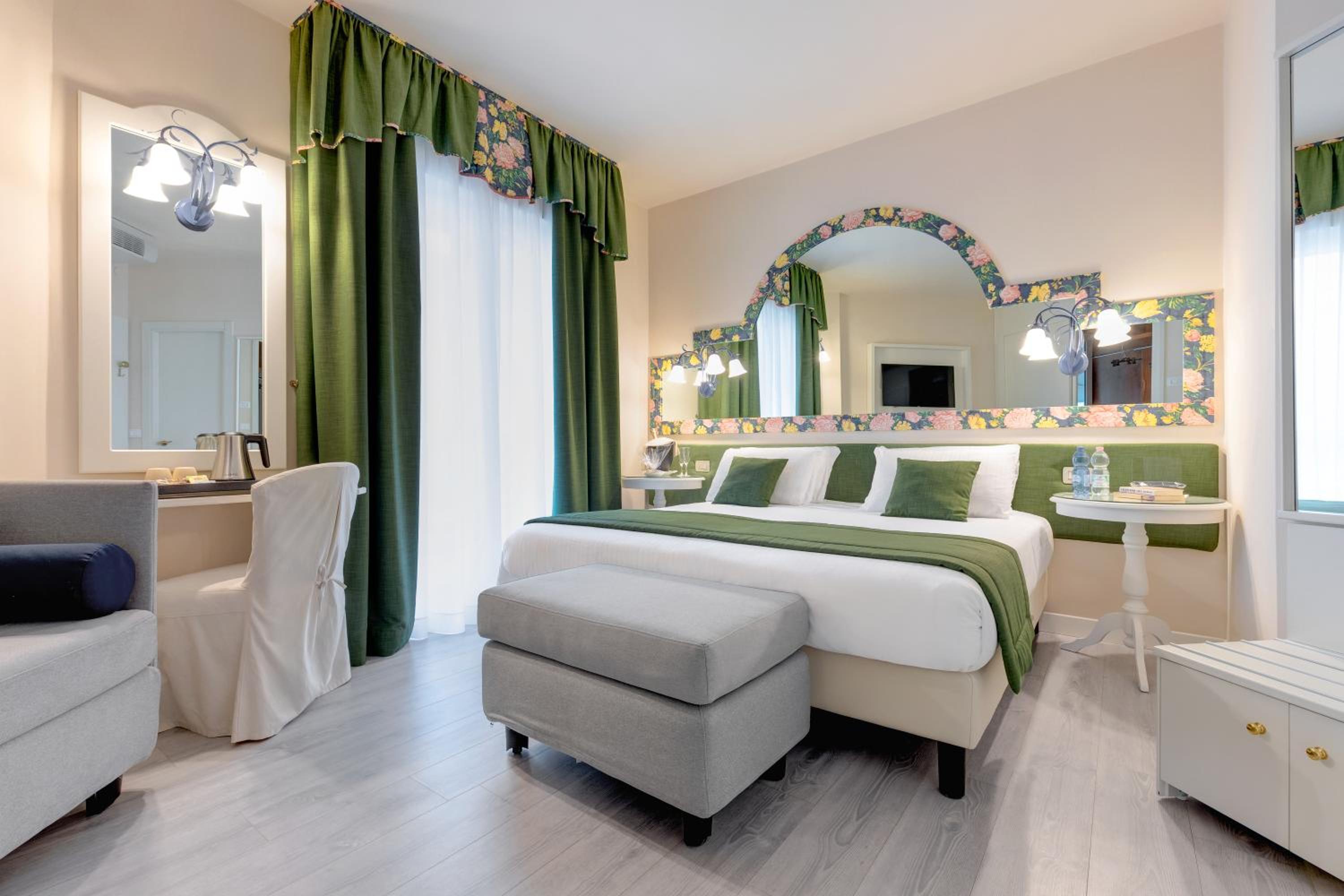 Double Room with Full Sea View - Photo 8