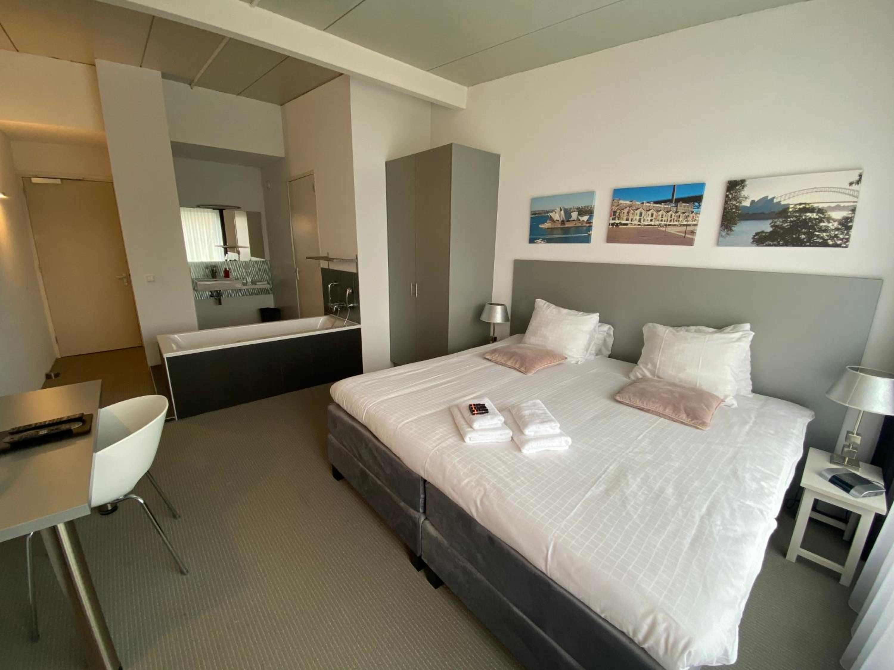 Double Room photo 1