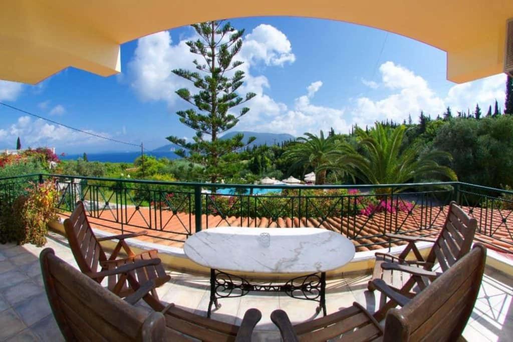Triple Room with Sea View - Photo 16