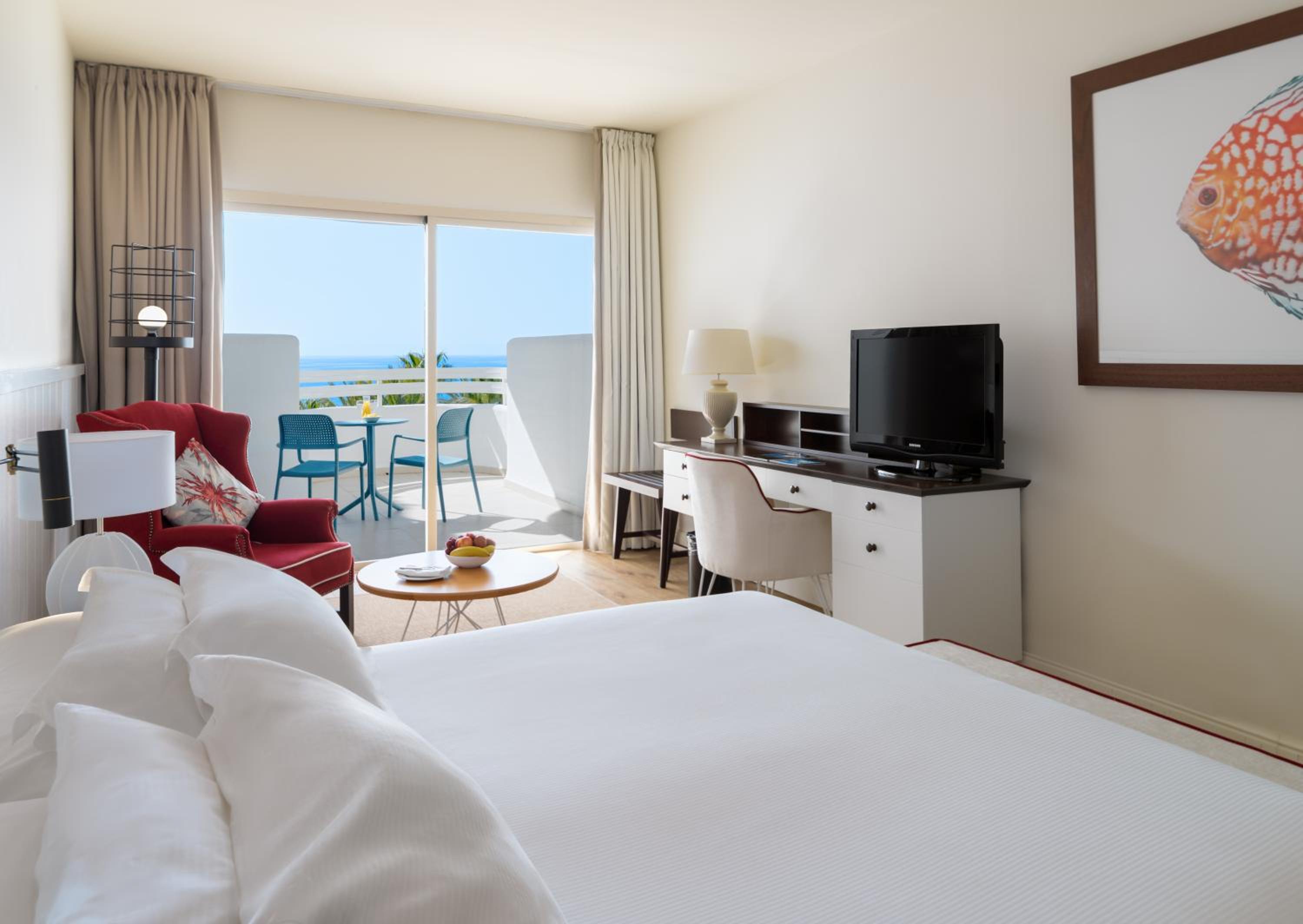 Superior Double or Twin Room with Sea View - Photo 3
