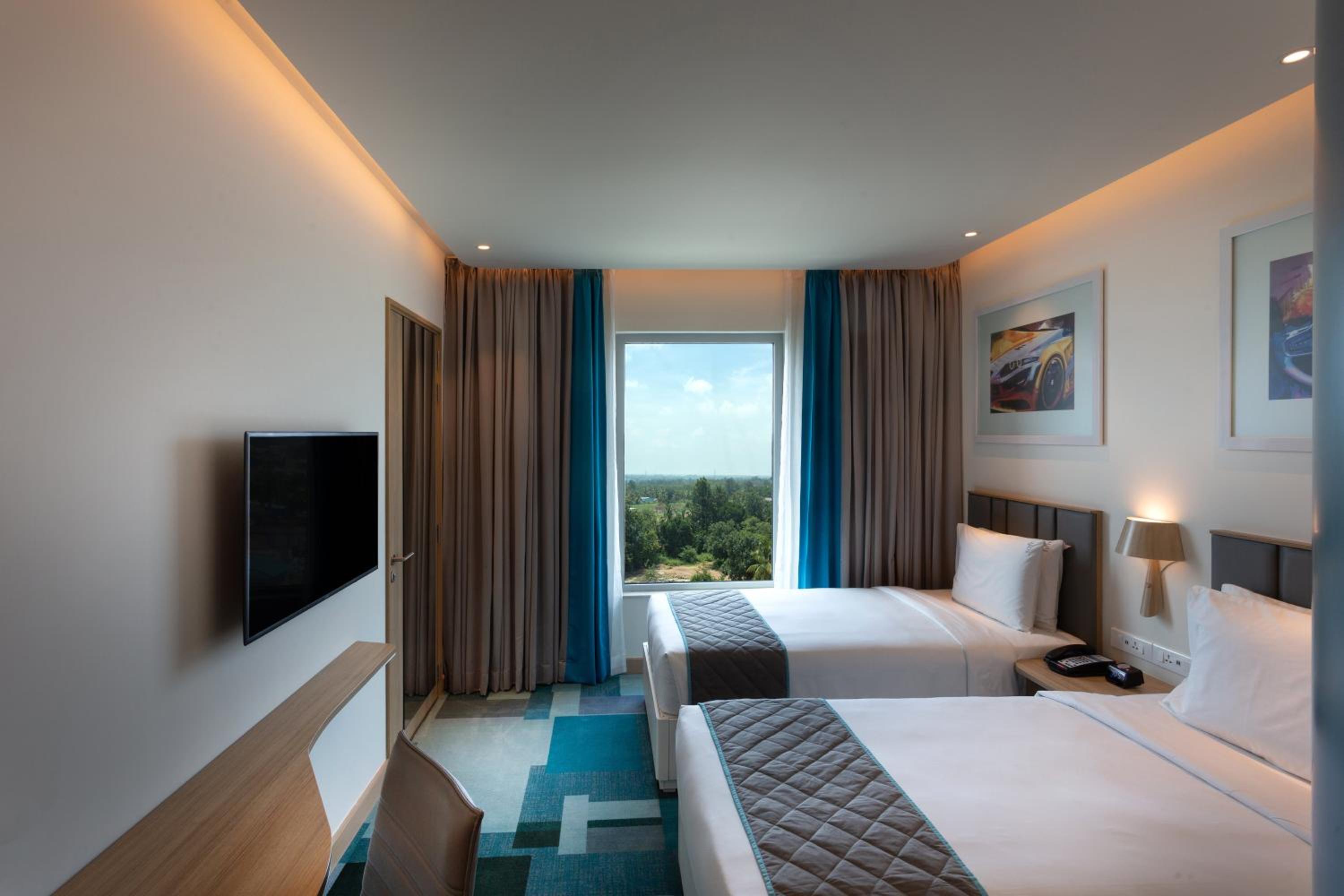 Standard Twin Room - Photo 5