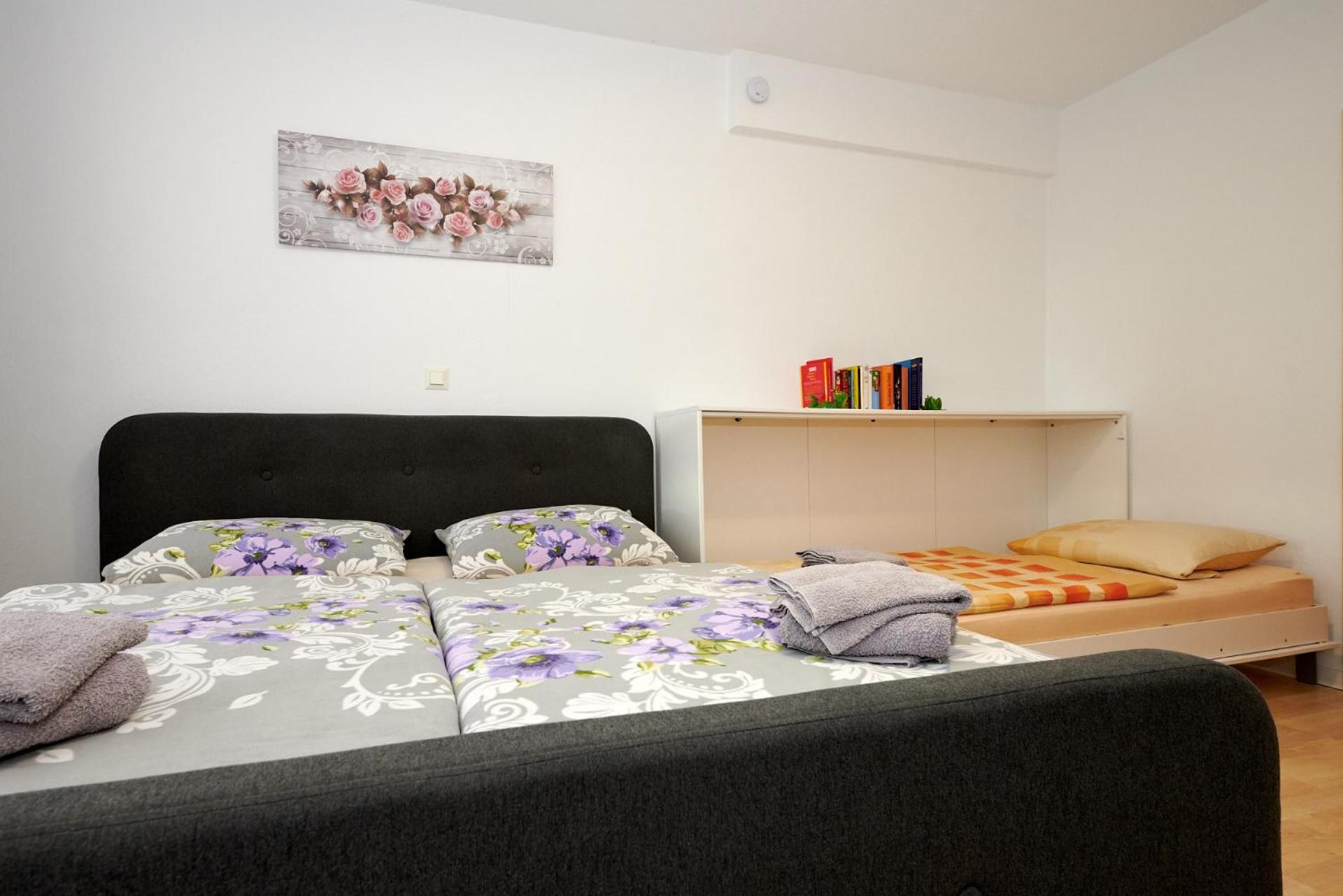 Triple Room with Private External Bathroom photo 1