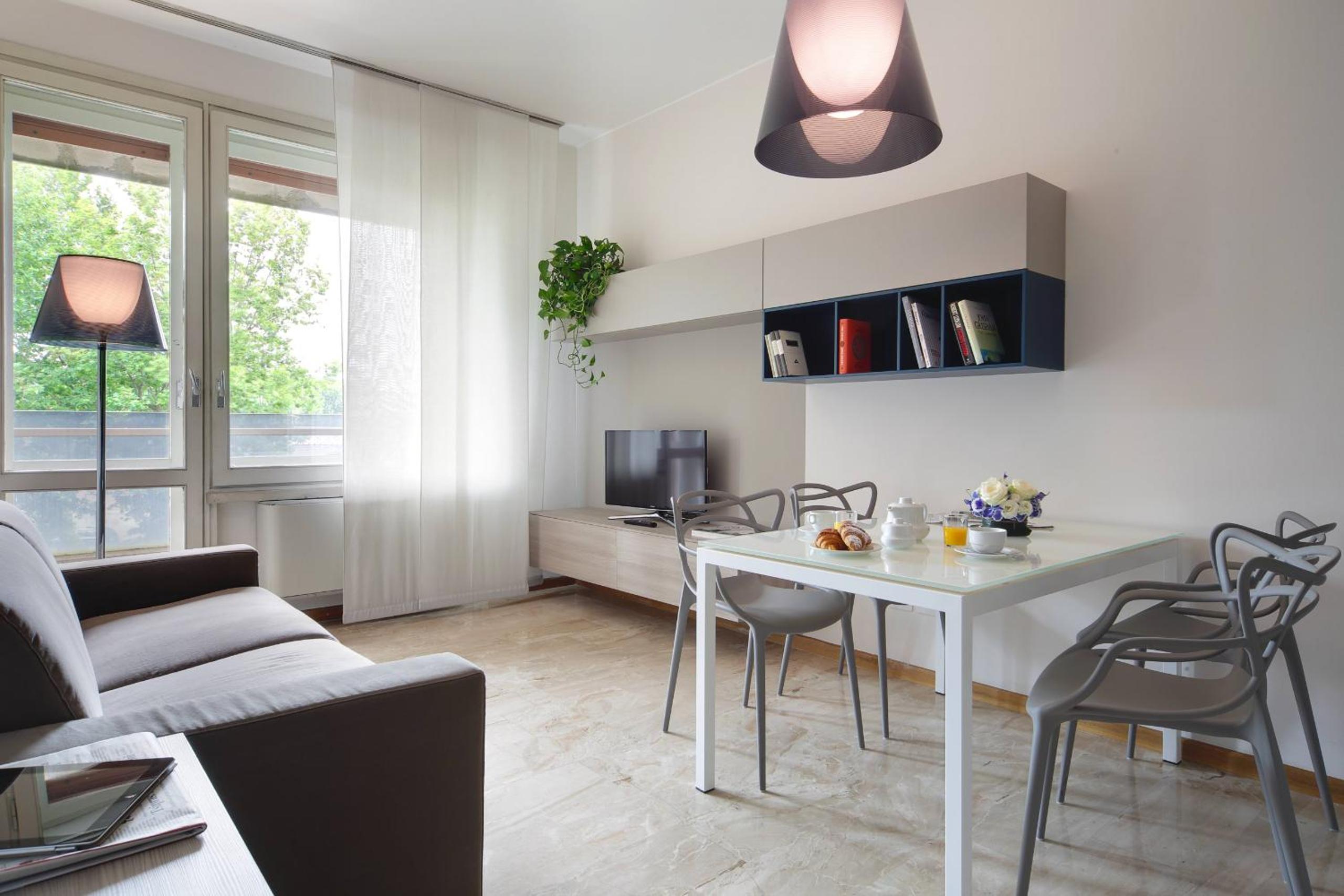 Apartment with Garden View