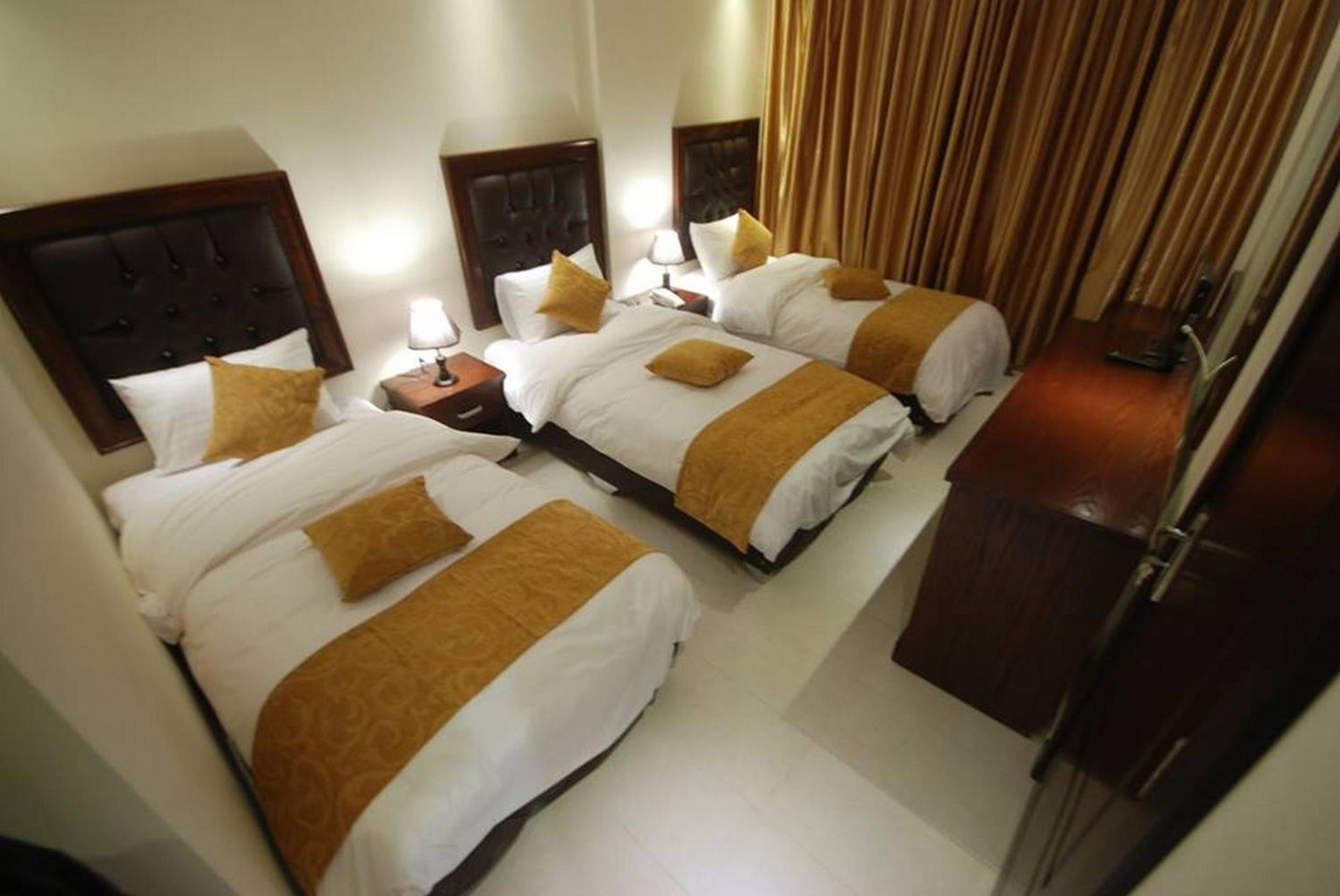 Triple Room - Photo 11