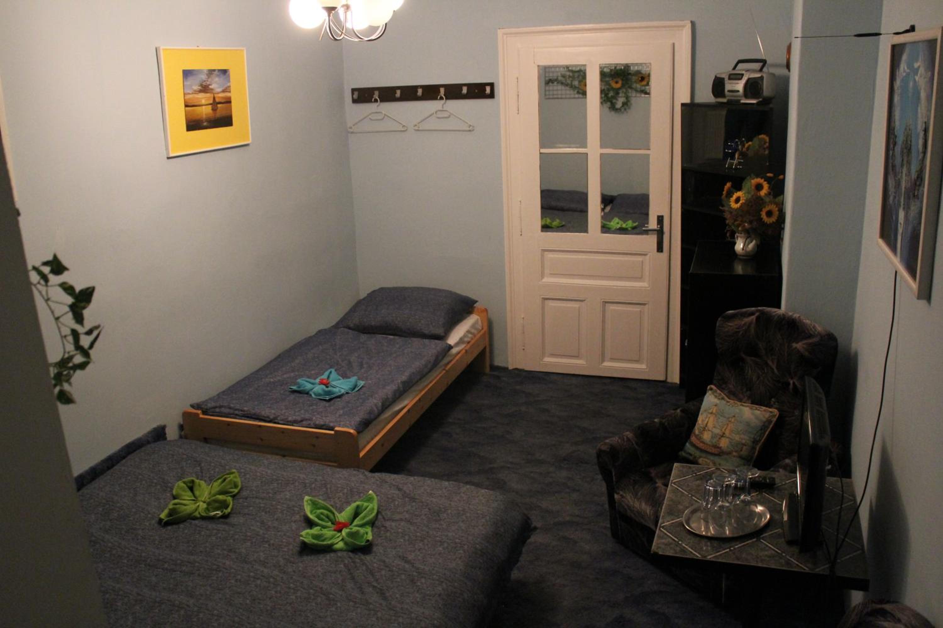 Triple Room - Photo 8