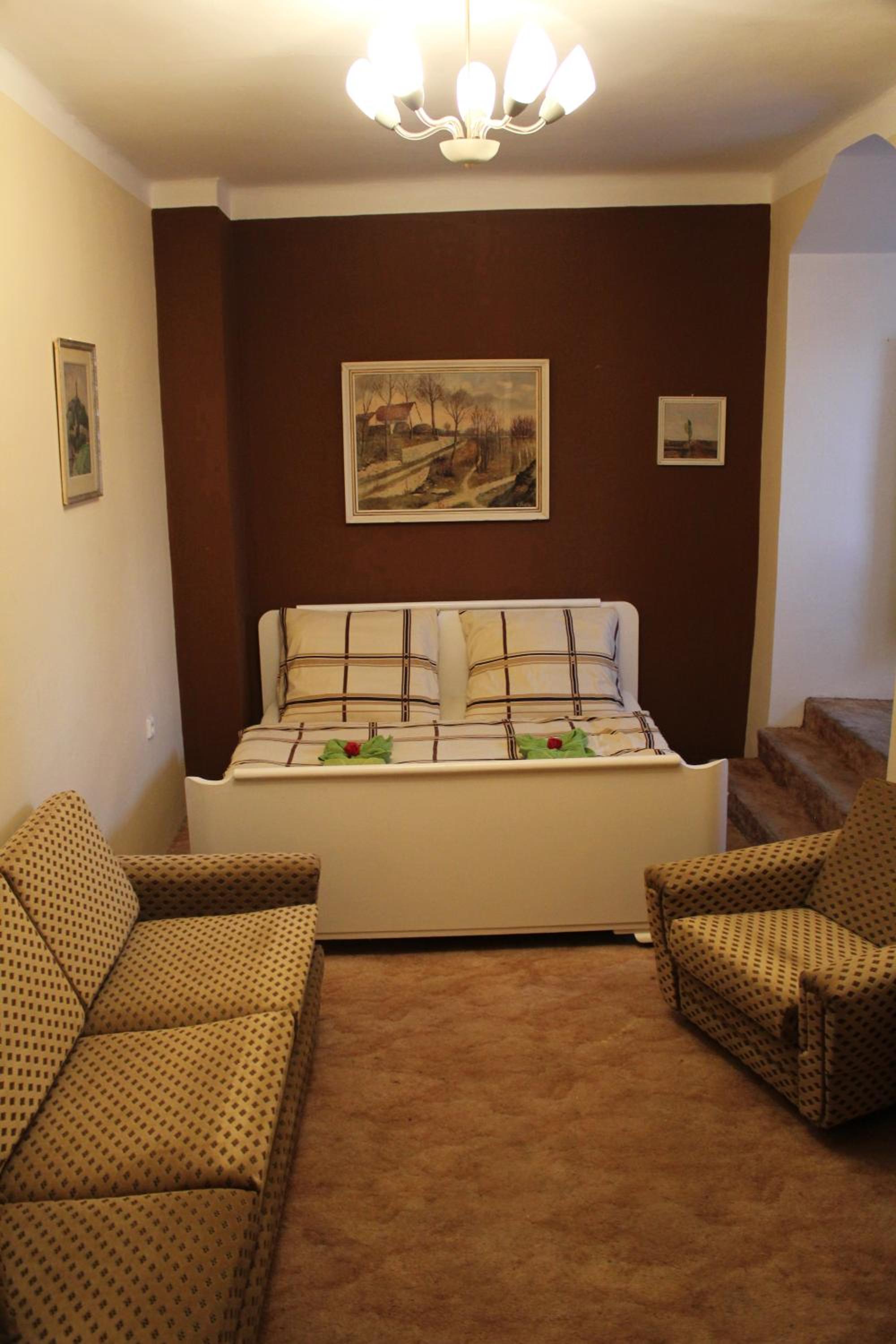 Double Room - Photo 3