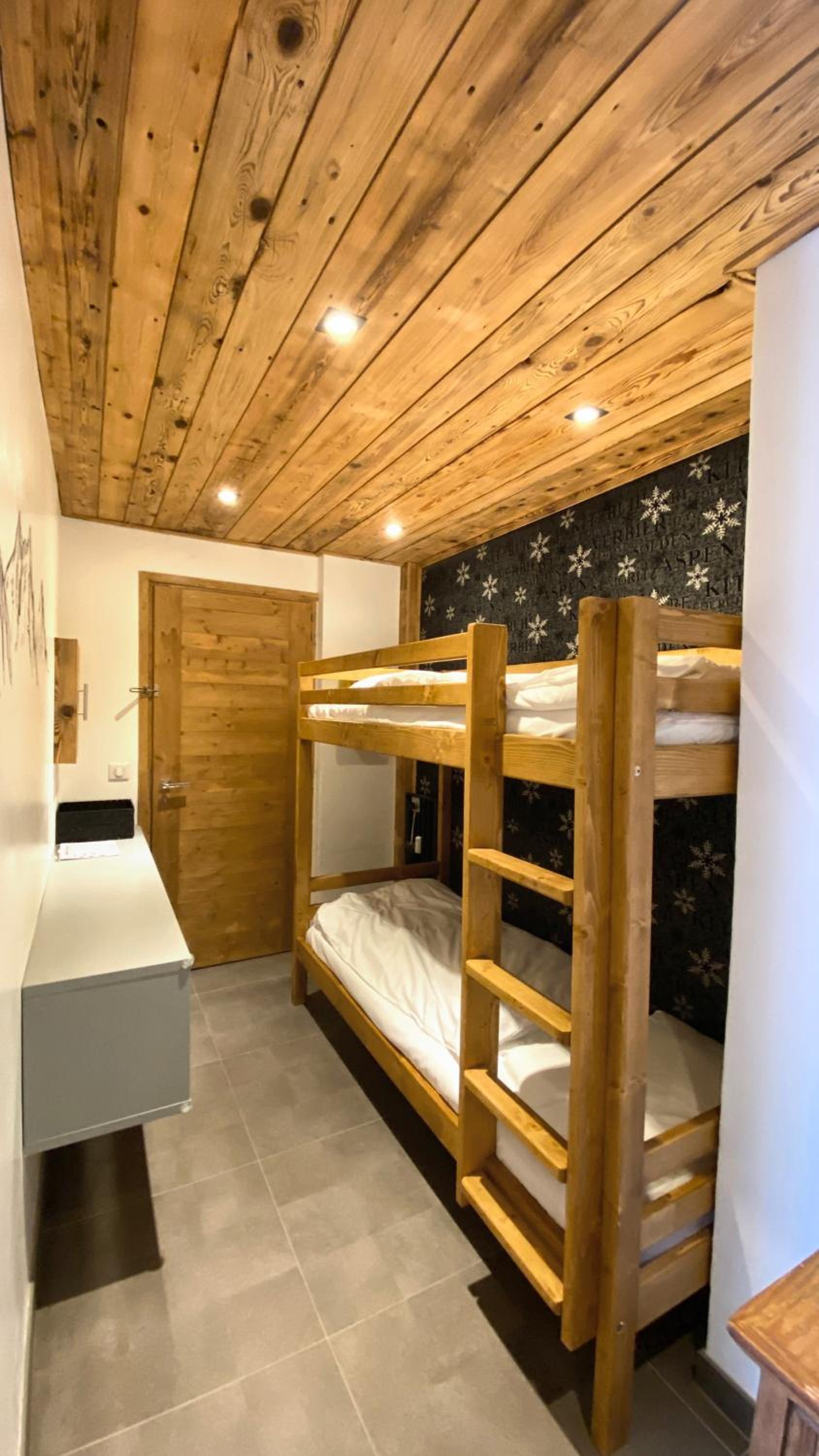 Apartment - Photo 1