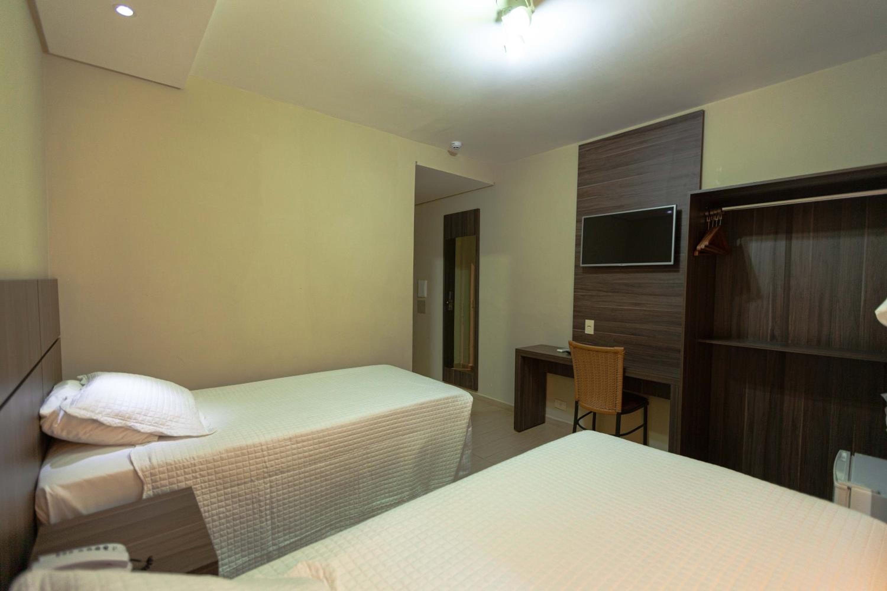 Superior Twin Room - Photo 3