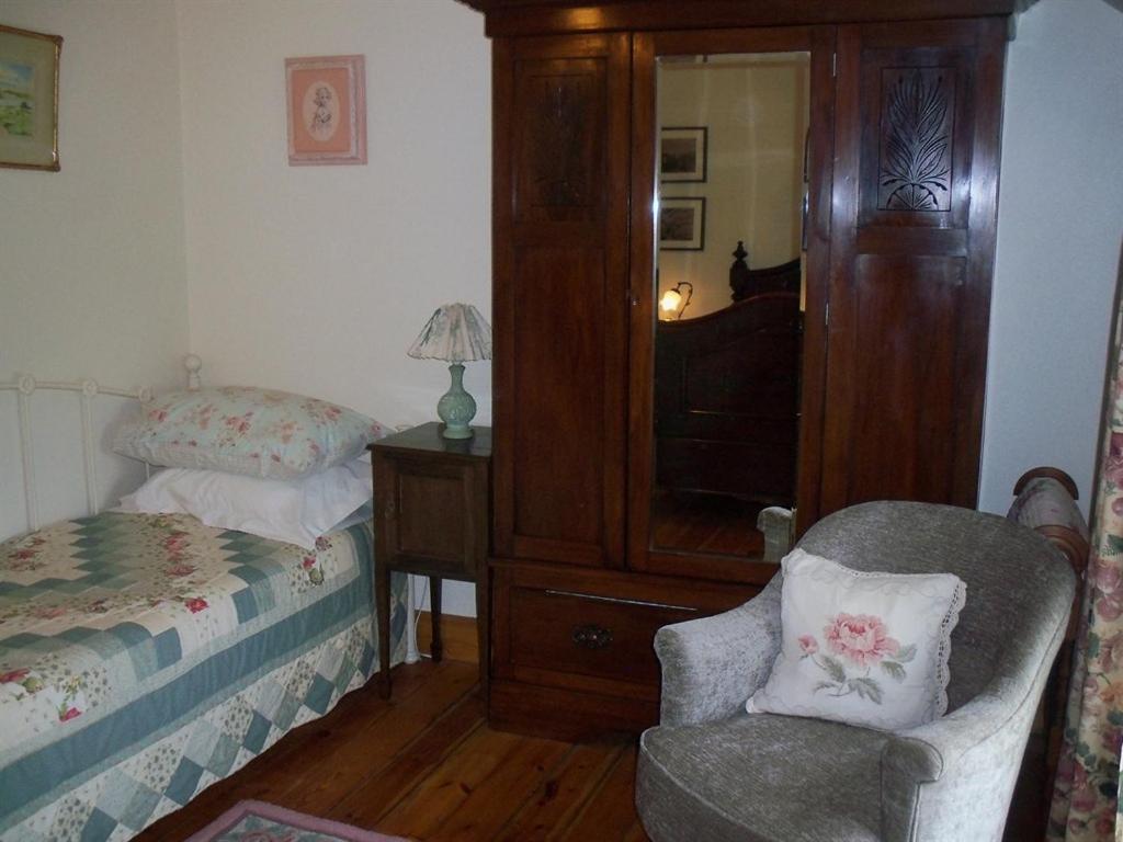 Triple Room with Bath photo 3