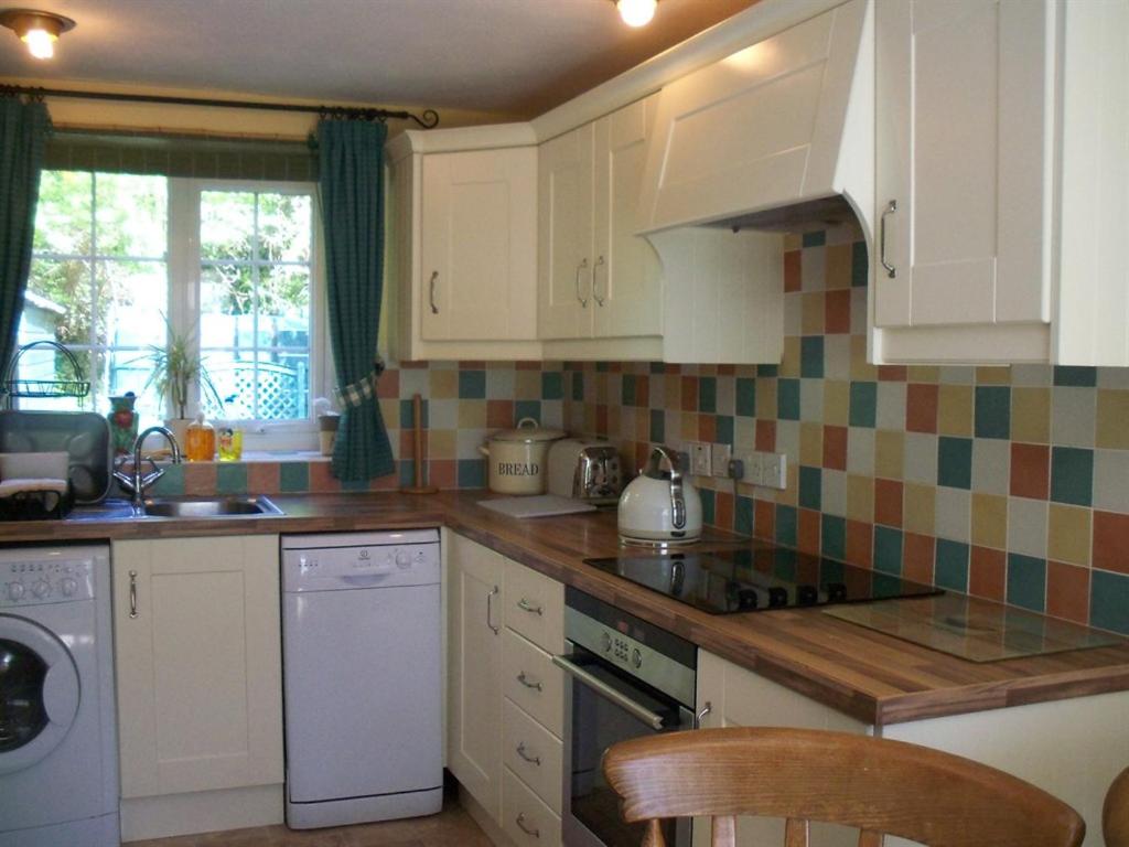 Cottage with Garden View photo 3