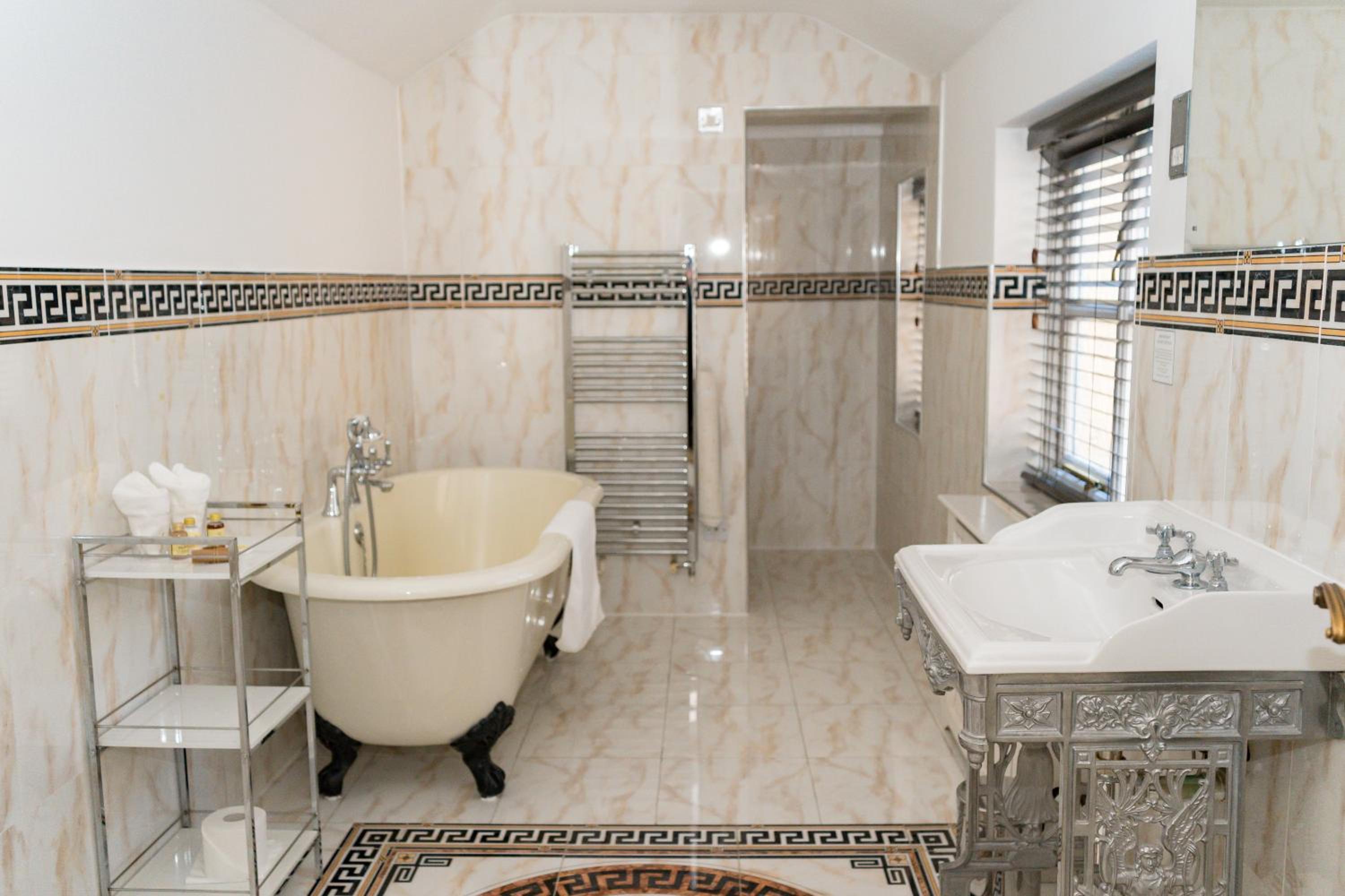 Deluxe Double Room (Dog Friendly) photo 3