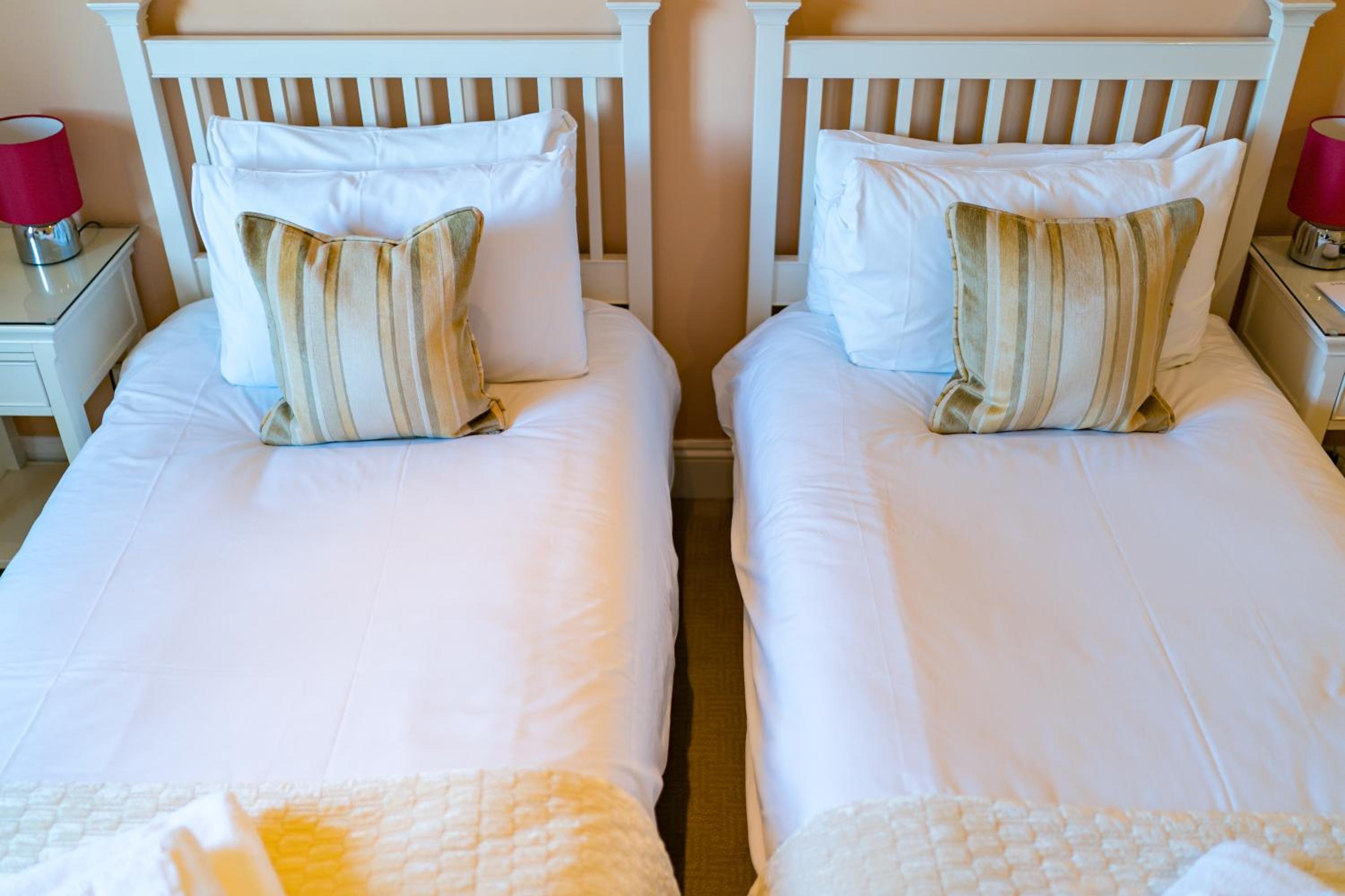 Standard Twin Room ( Not Dog Friendly) photo 1
