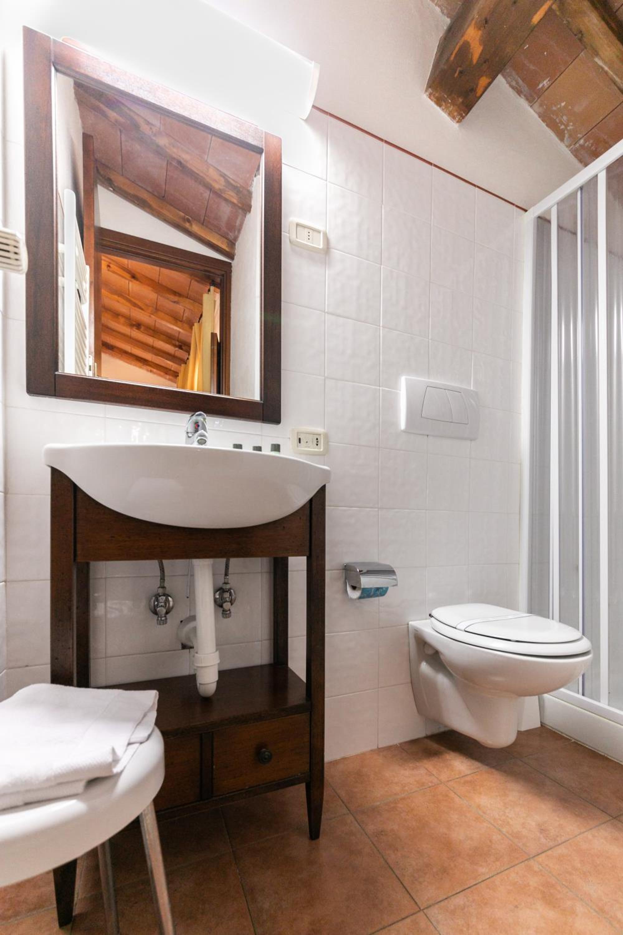 Basic Double Room