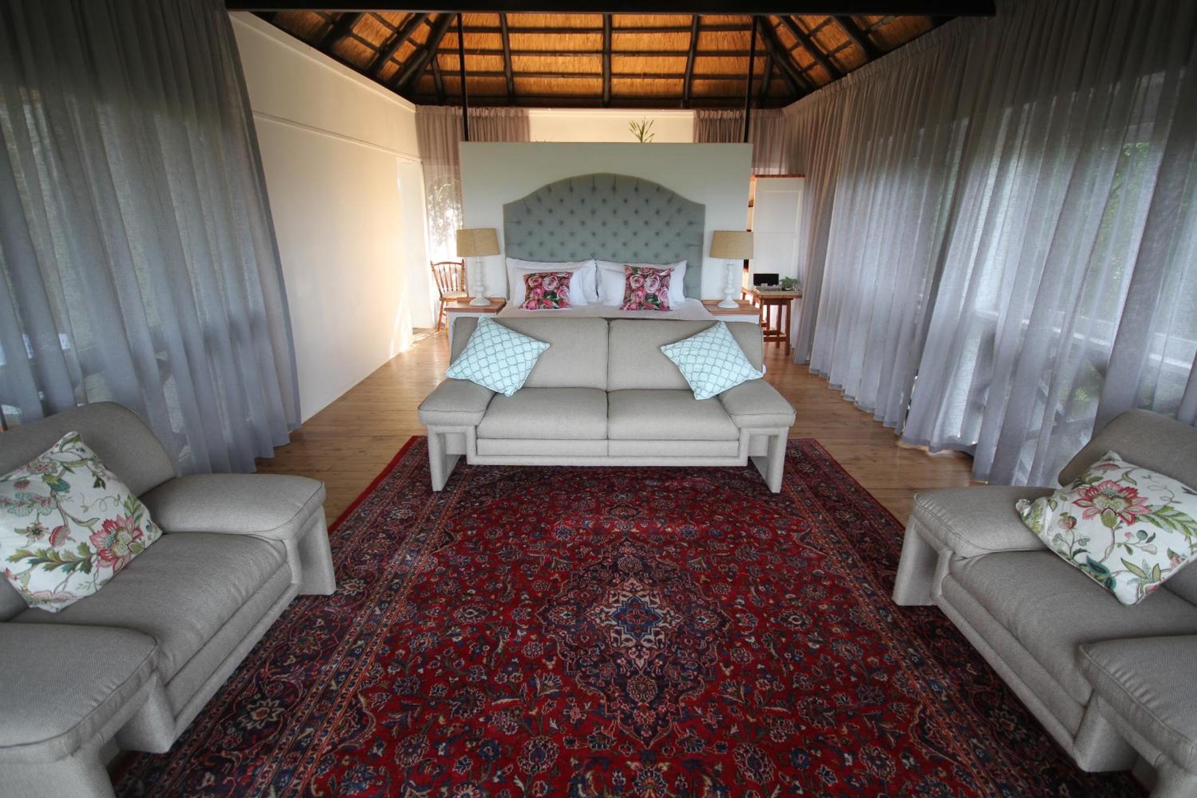Delux King Room - Photo 1