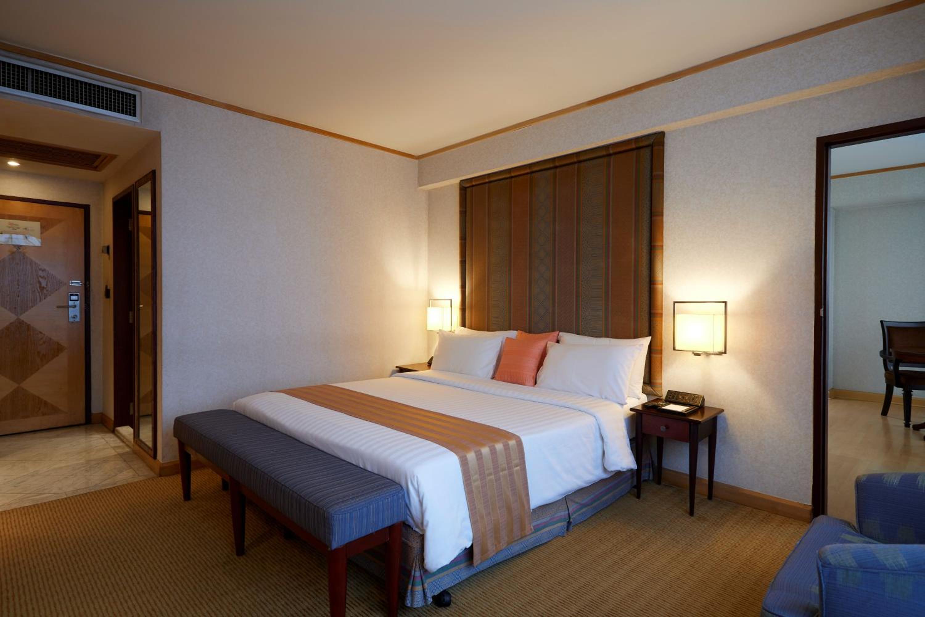 Two-Bedroom Suite photo 3