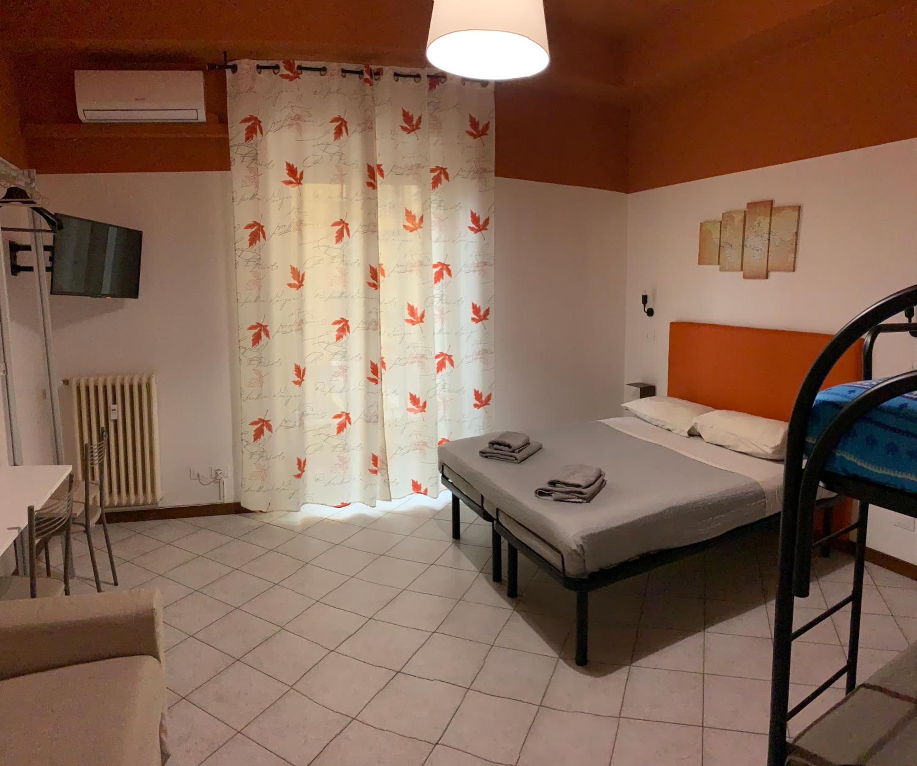 Double Room - Photo 1