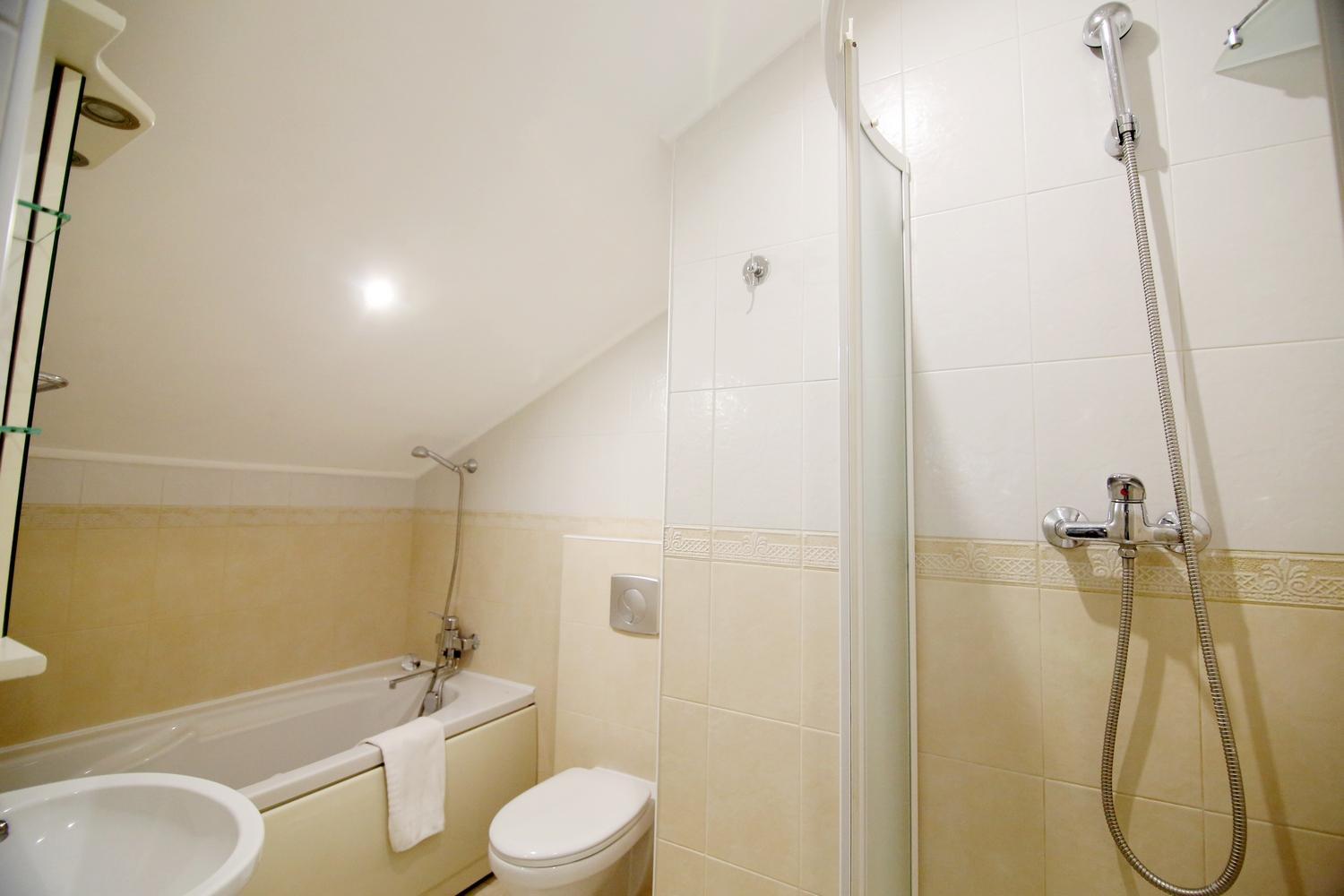 Standard Double Room photo 3