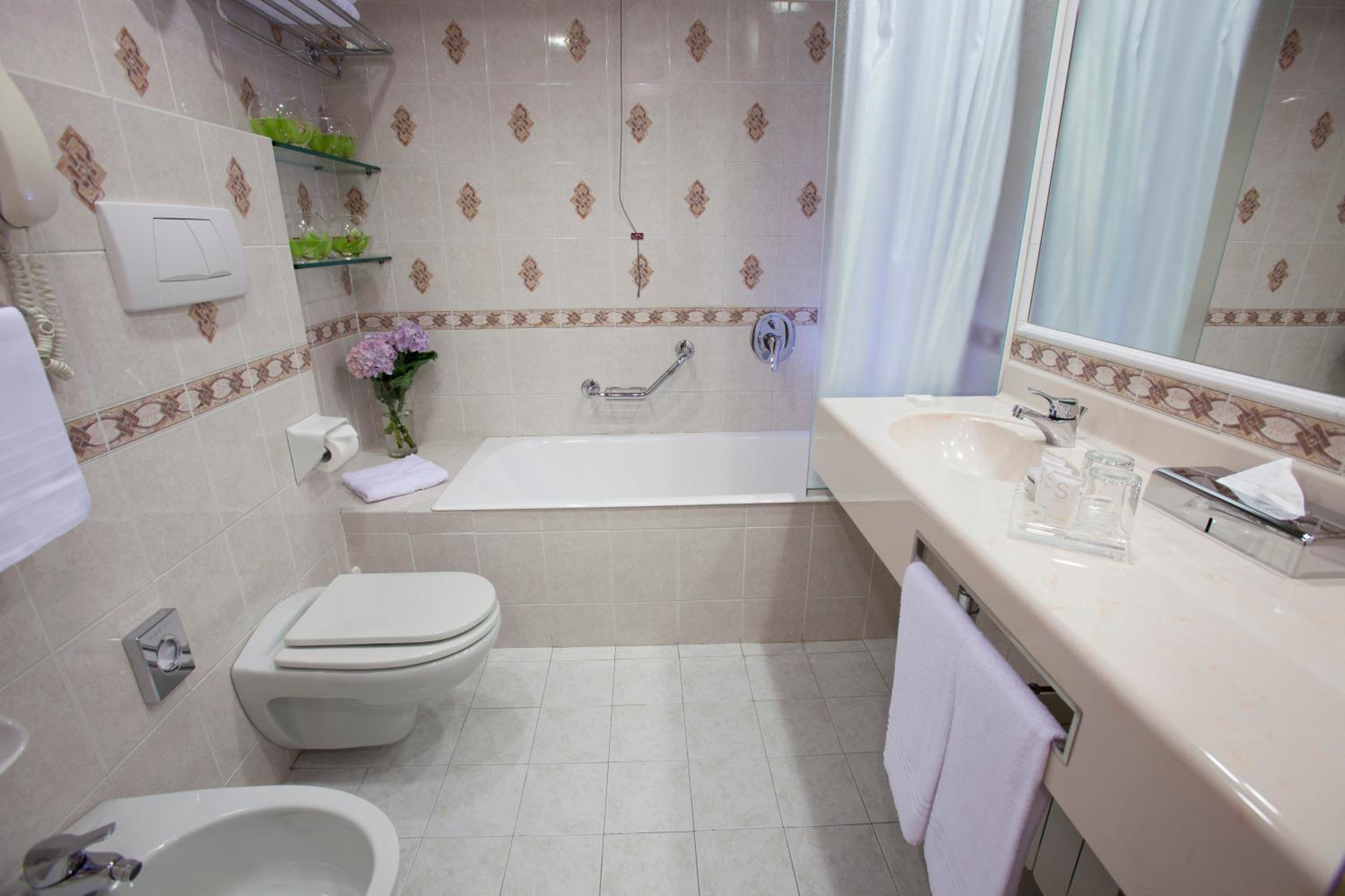 Superior Double or Twin Room photo 2
