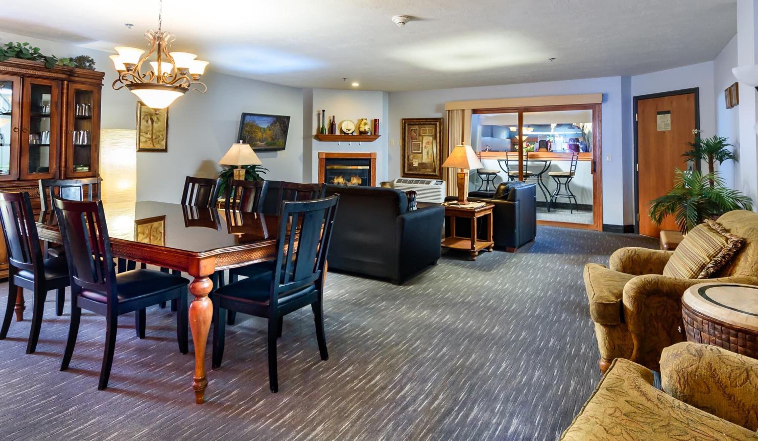 Two-Bedroom Suite - Non-Smoking - Photo 16