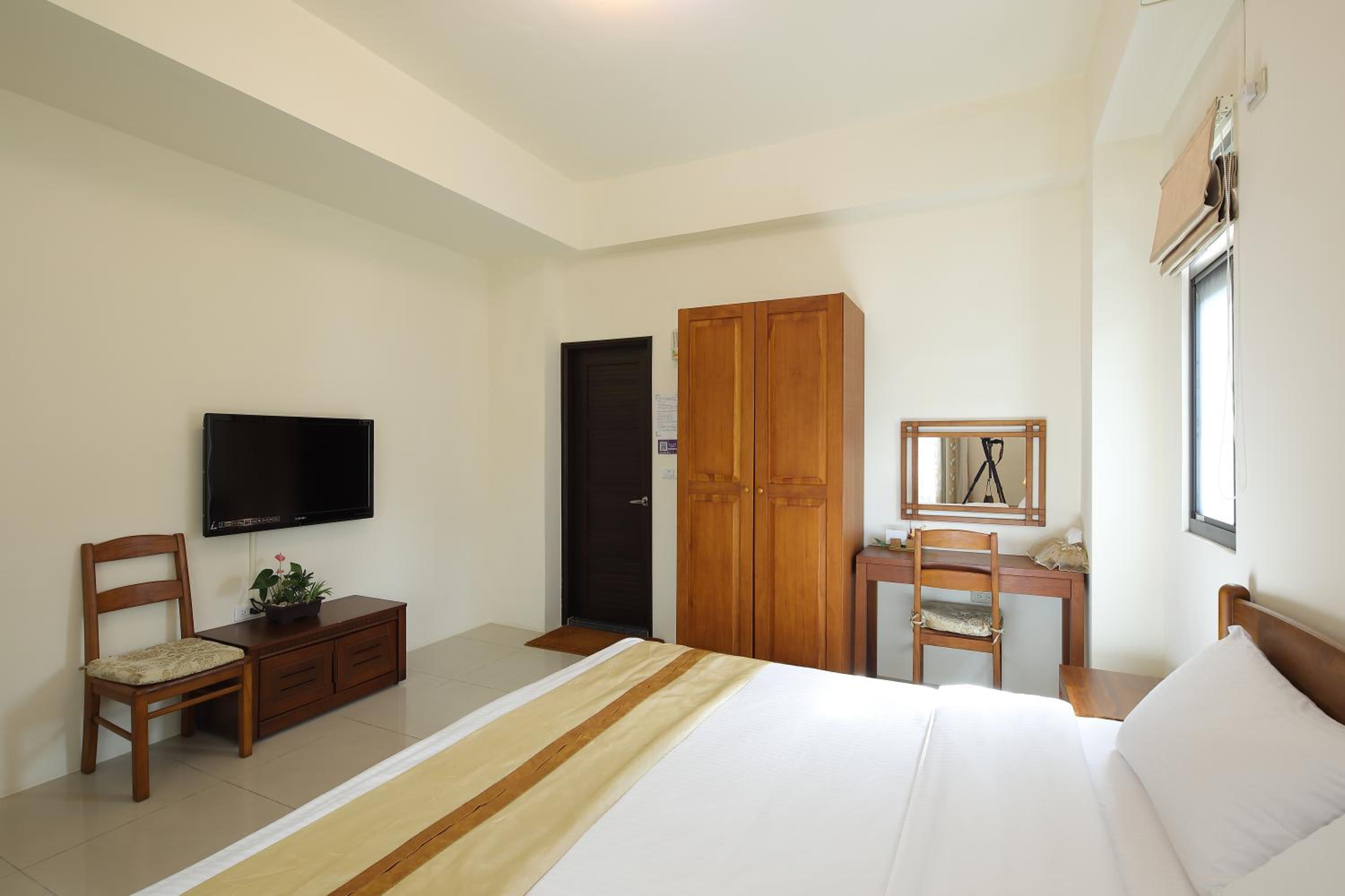 Large Double Room photo 2