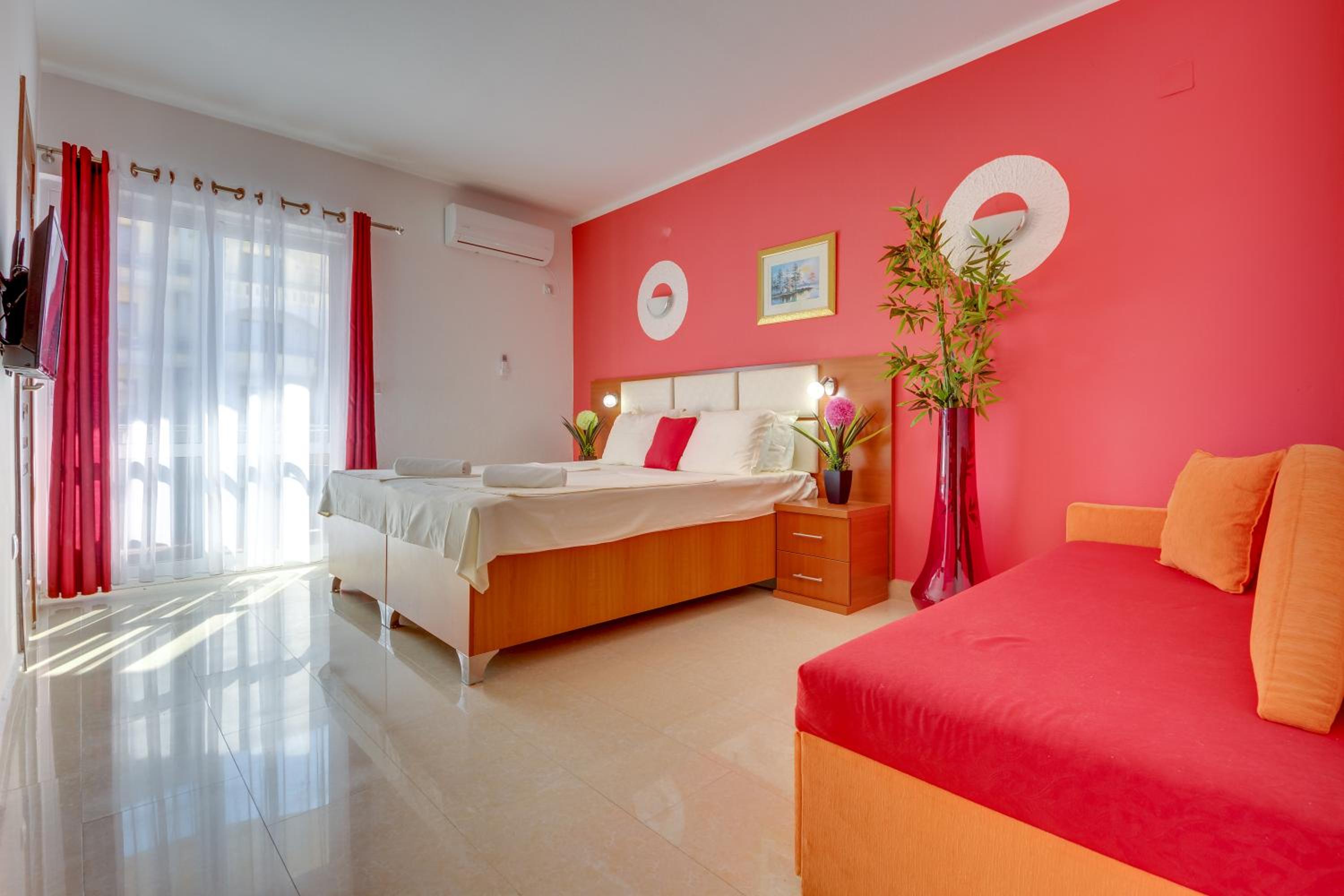 Superior Double Room - Photo 2