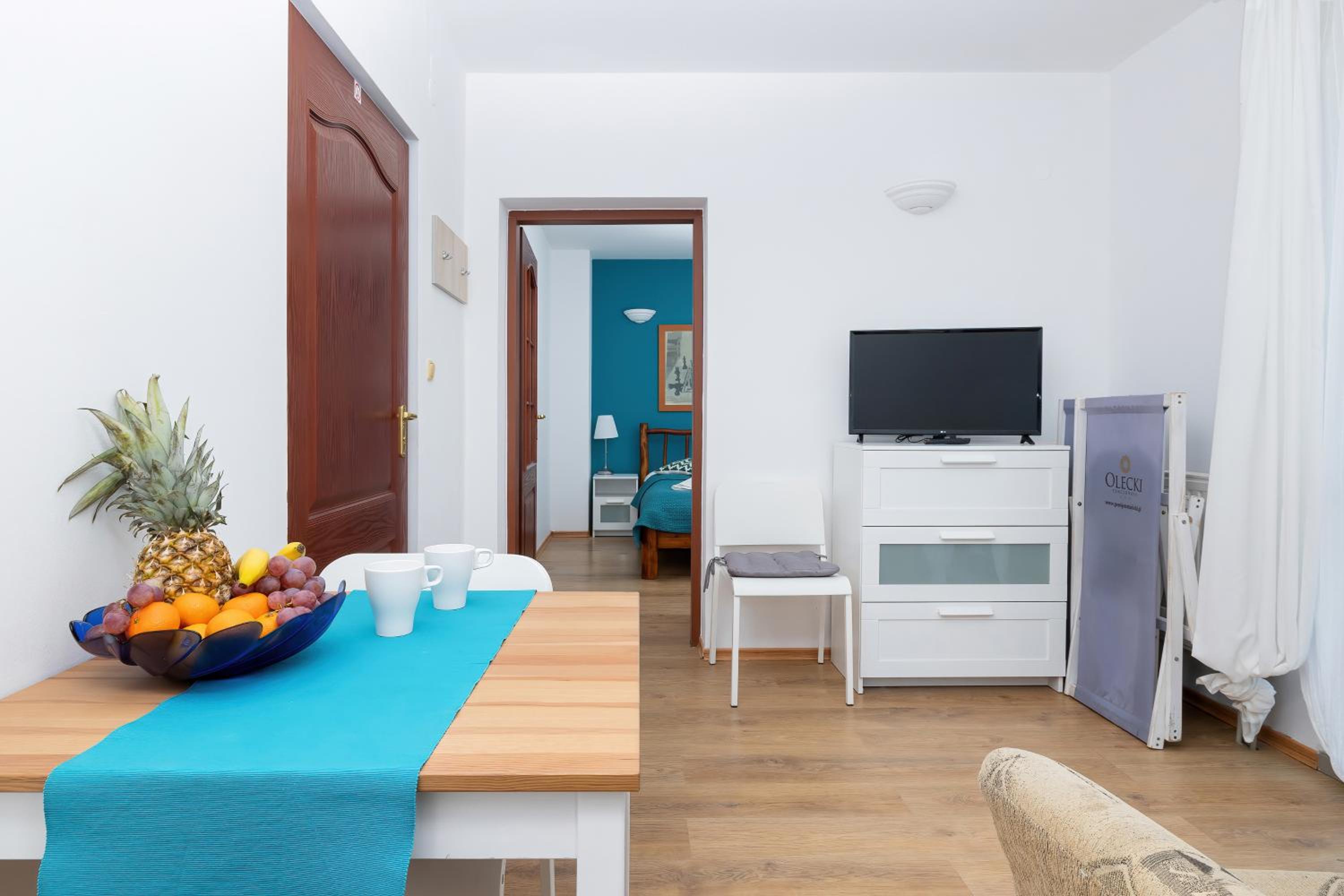 Triple Room with Balcony - Photo 5