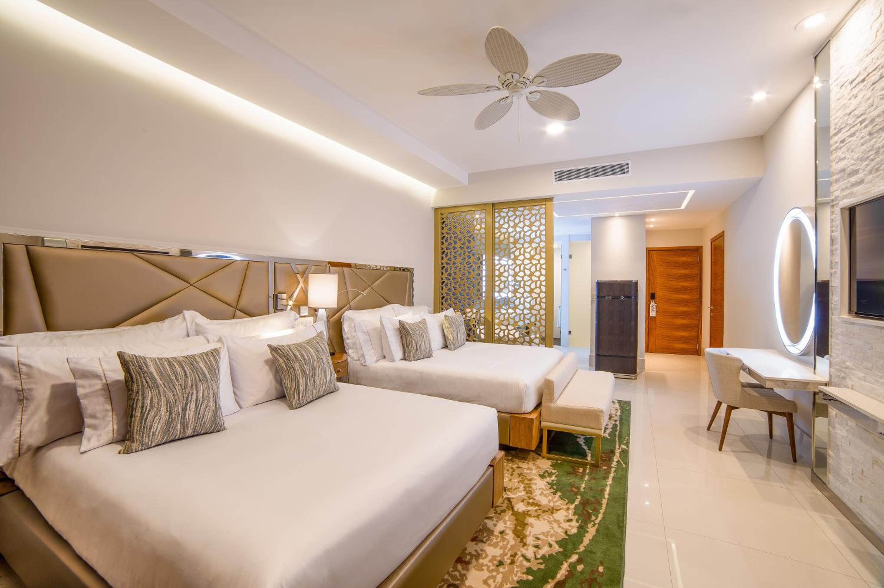 Junior Suite Ocean View - 2 Queen Beds - Photo 4
