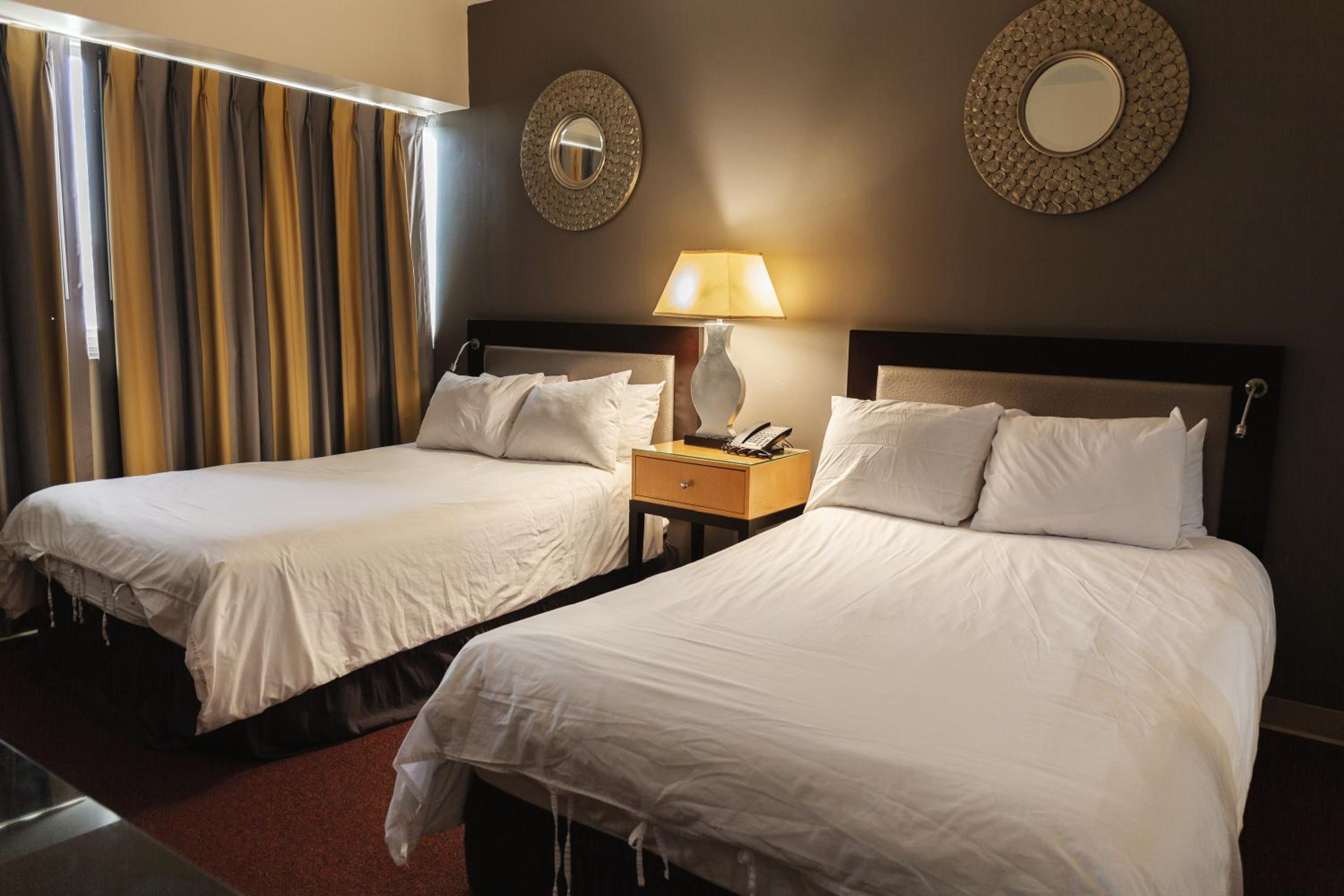 Double Royal Suite - Photo 1