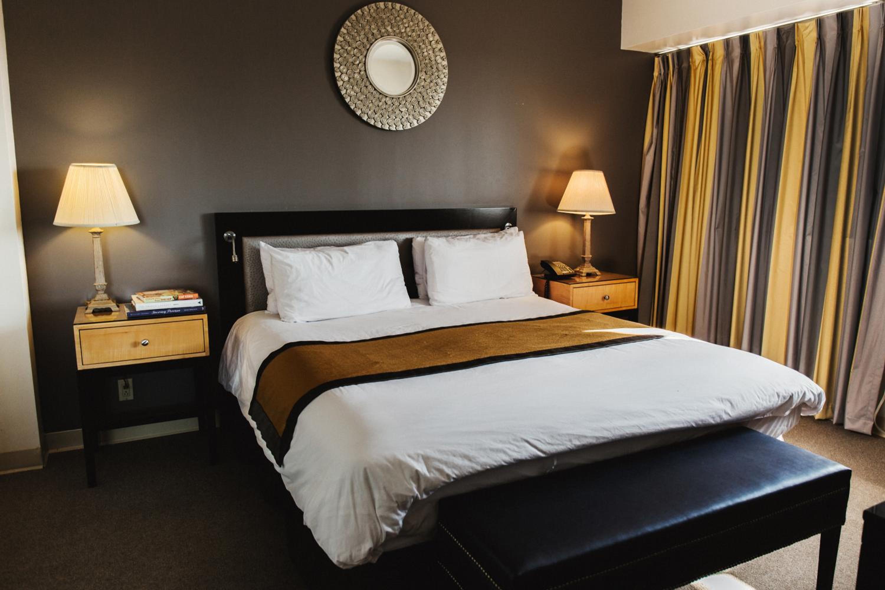 King Deluxe Suite - Photo 8