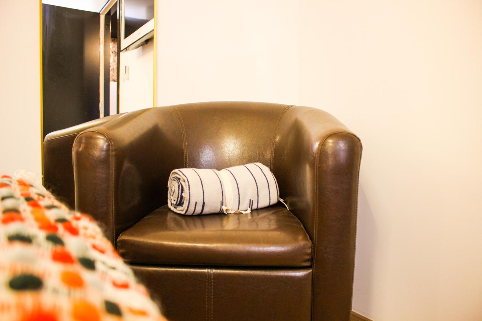 Double Room - Photo 6