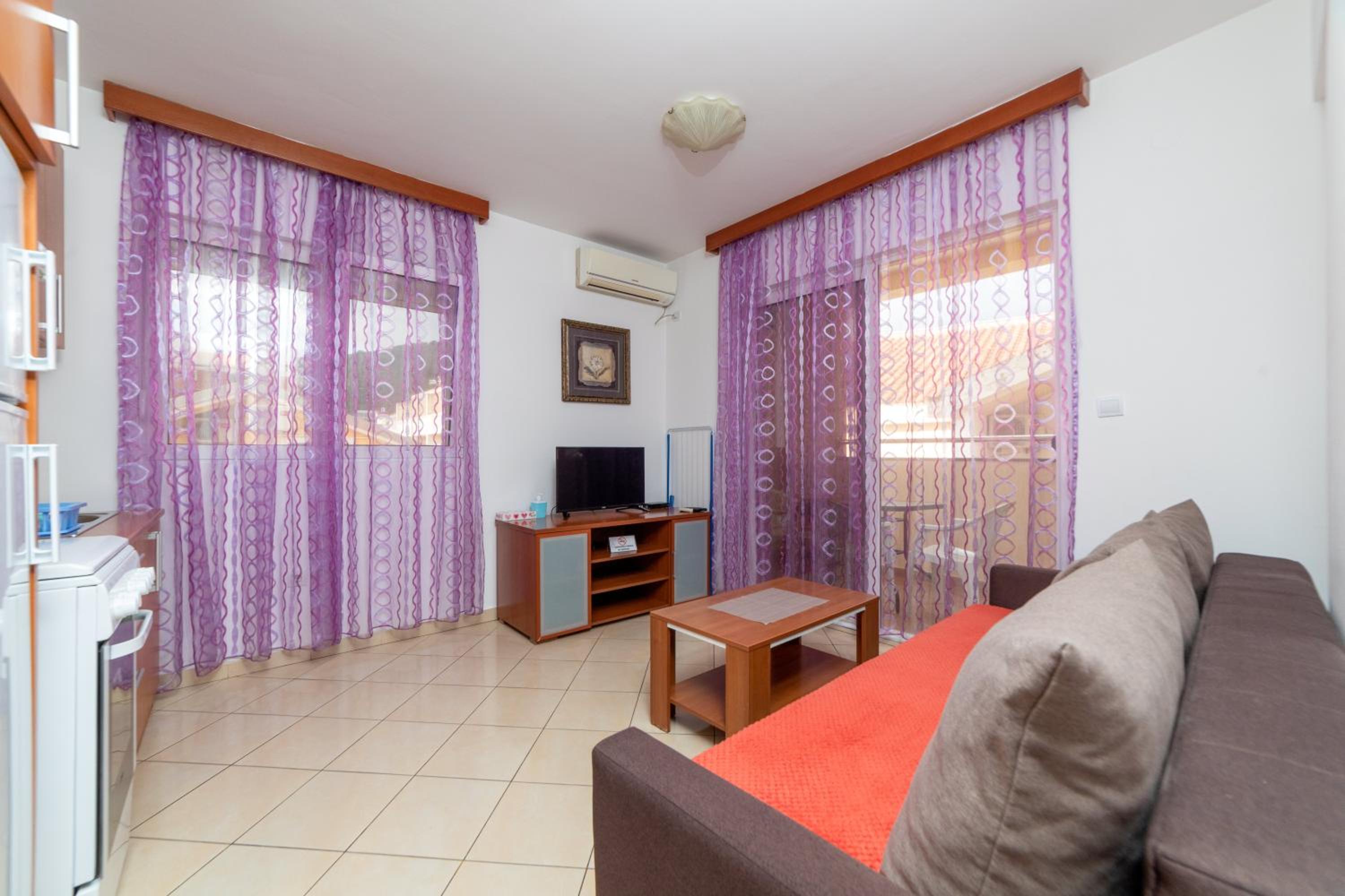 One-Bedroom Apartment with Balcony