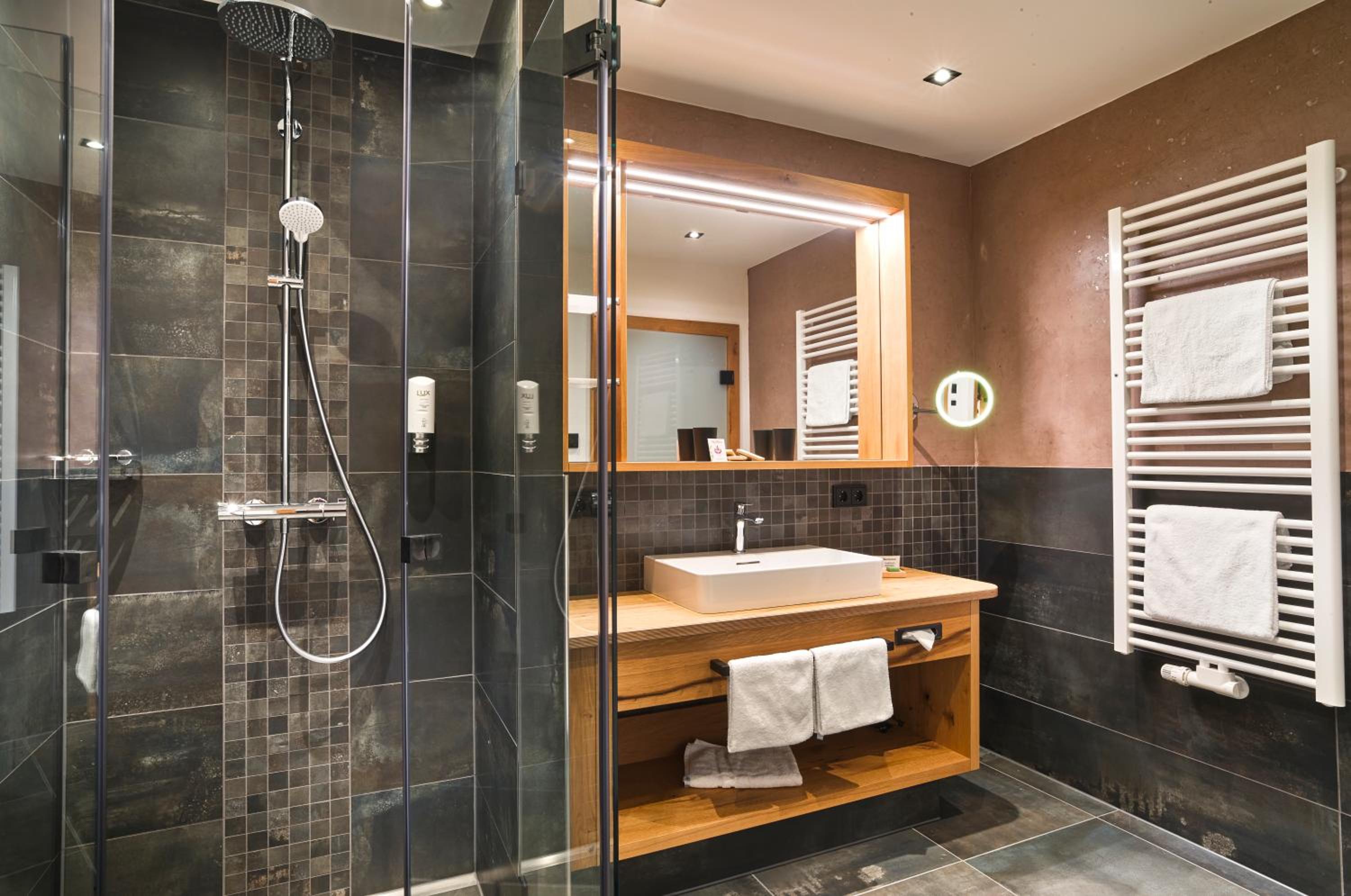 One-Bedroom Suite photo 2